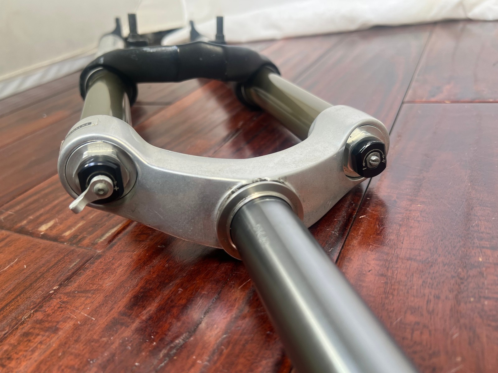 Marzocchi Bomber Z1 MCR Suspension Fork 8″ Steerer 1-1/8″ 26″ Canti Disc 2001