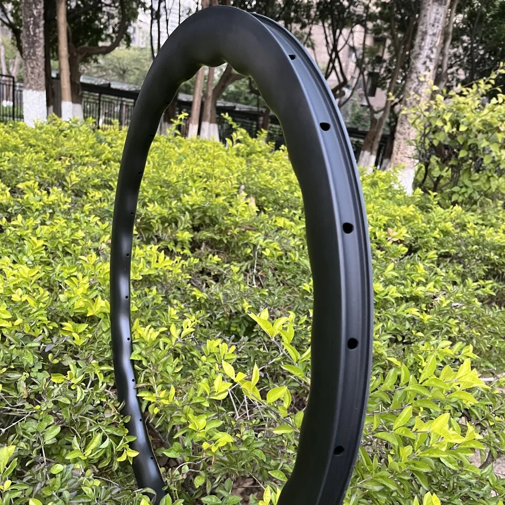 24 Hole Disc Brake Rims 700C Wave Carbon Tubeless Super Light Gravel Bike Wheel