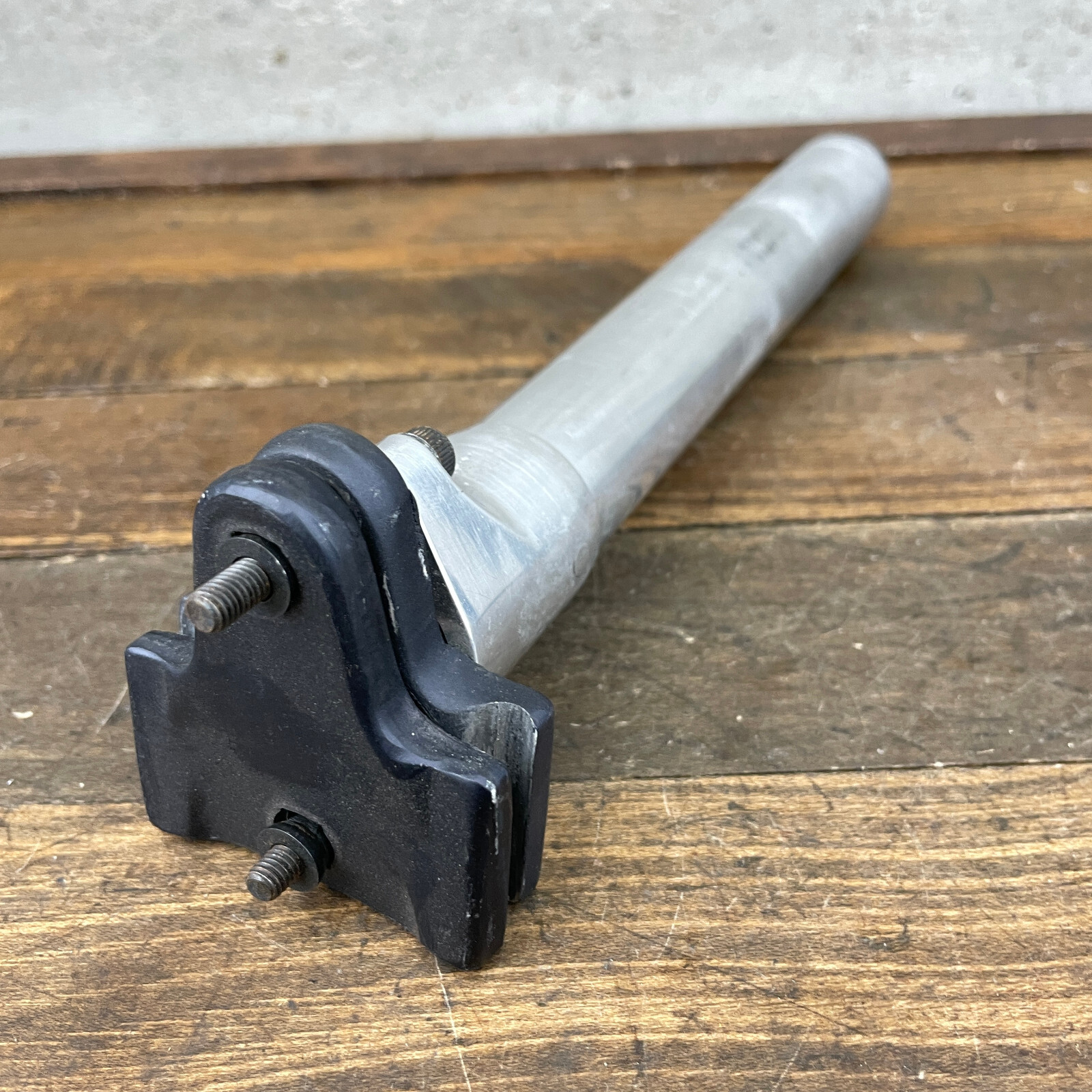 Vintage Weyless Seatpost 27.2 mm 220 mm Mountain ATB Road Micro adjust 2 Bolt