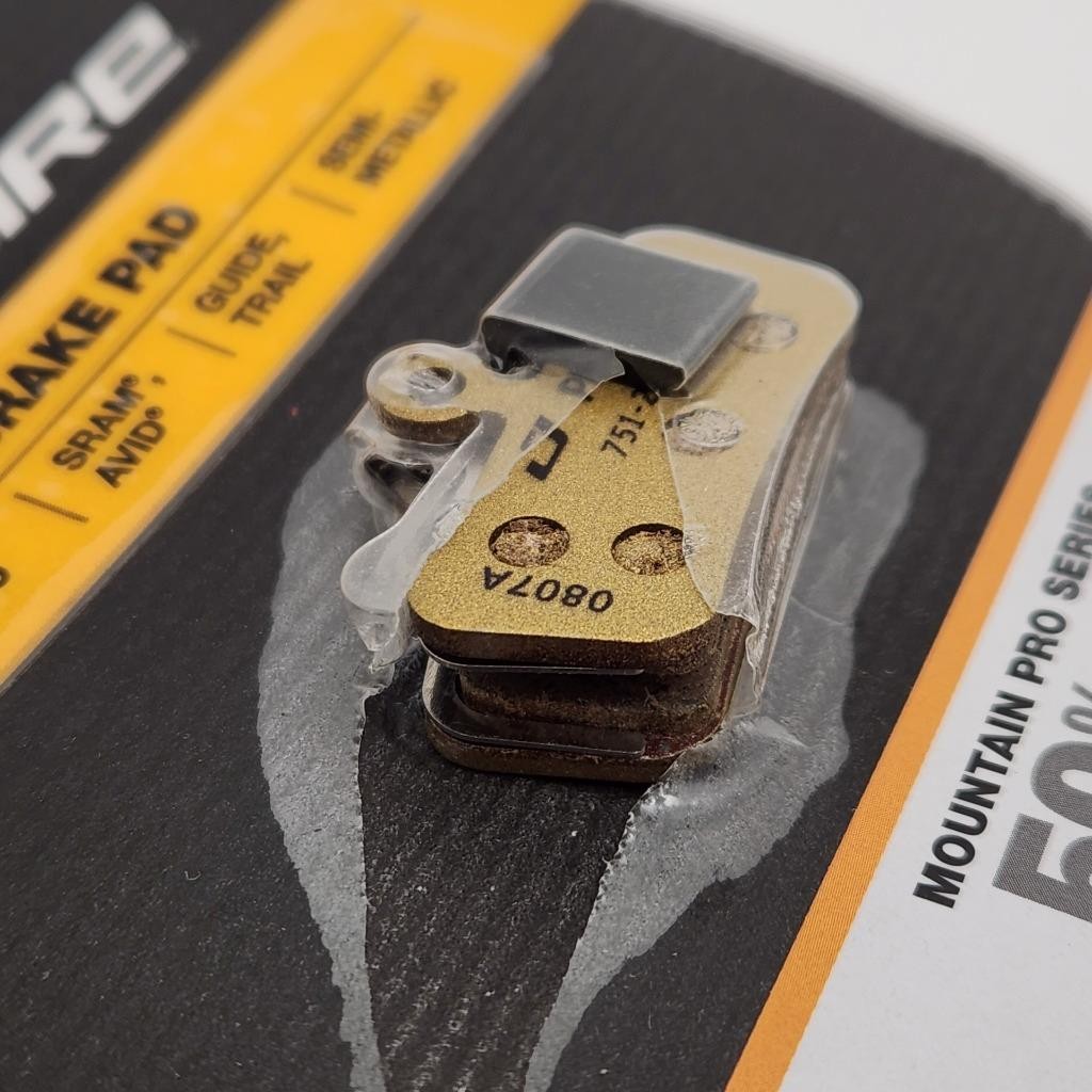 Jagwire Mountain Pro Semi-Metallic Bike Disc Brake Pads for SRAM Guide, RSC, RS