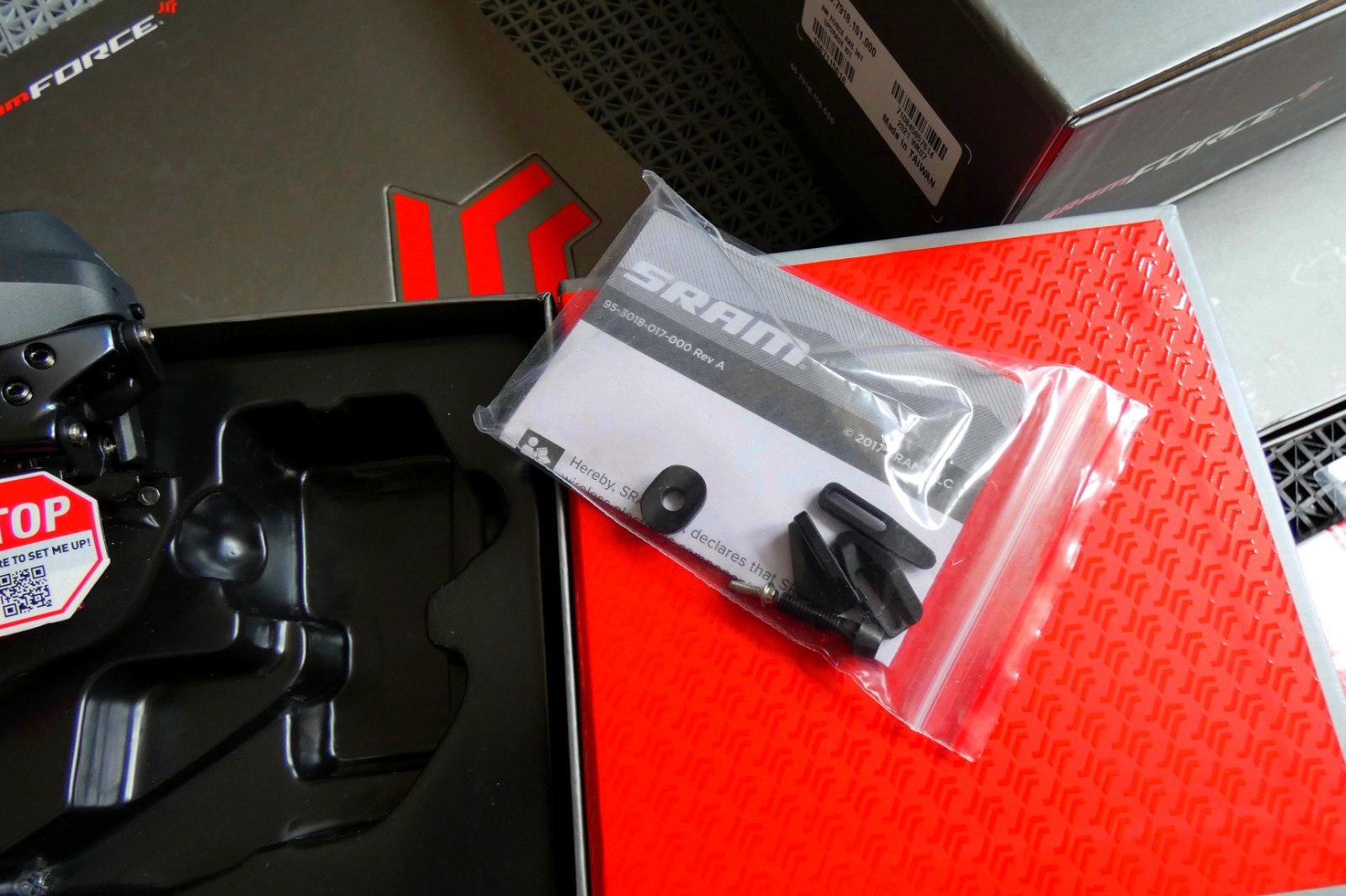 SRAM Force eTap AXS HRD Groupset***DUB Crankset 48/35T***170mm***