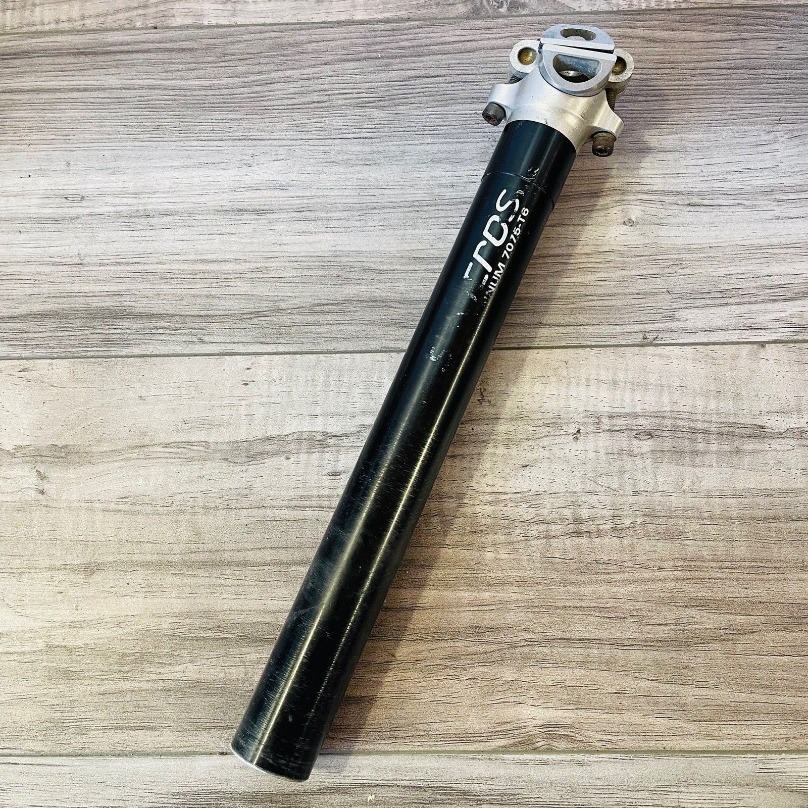 Vintage Syncros MTB Seatpost 30.9 x 290 Black Aluminum Made in Canada 