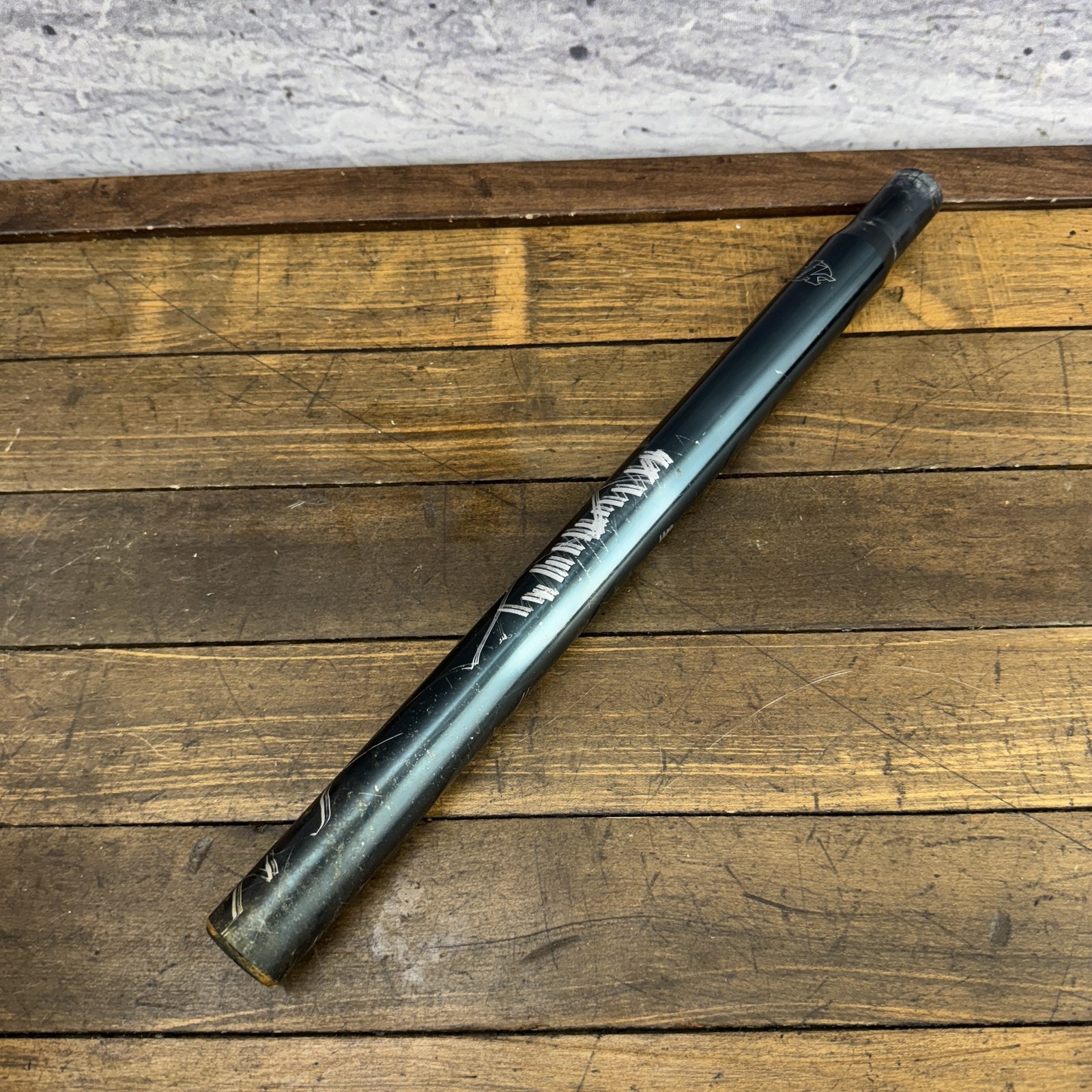 DK Bikes BMX Seat Post 26.2 mm 38cm Aluminum Black Scratched Used