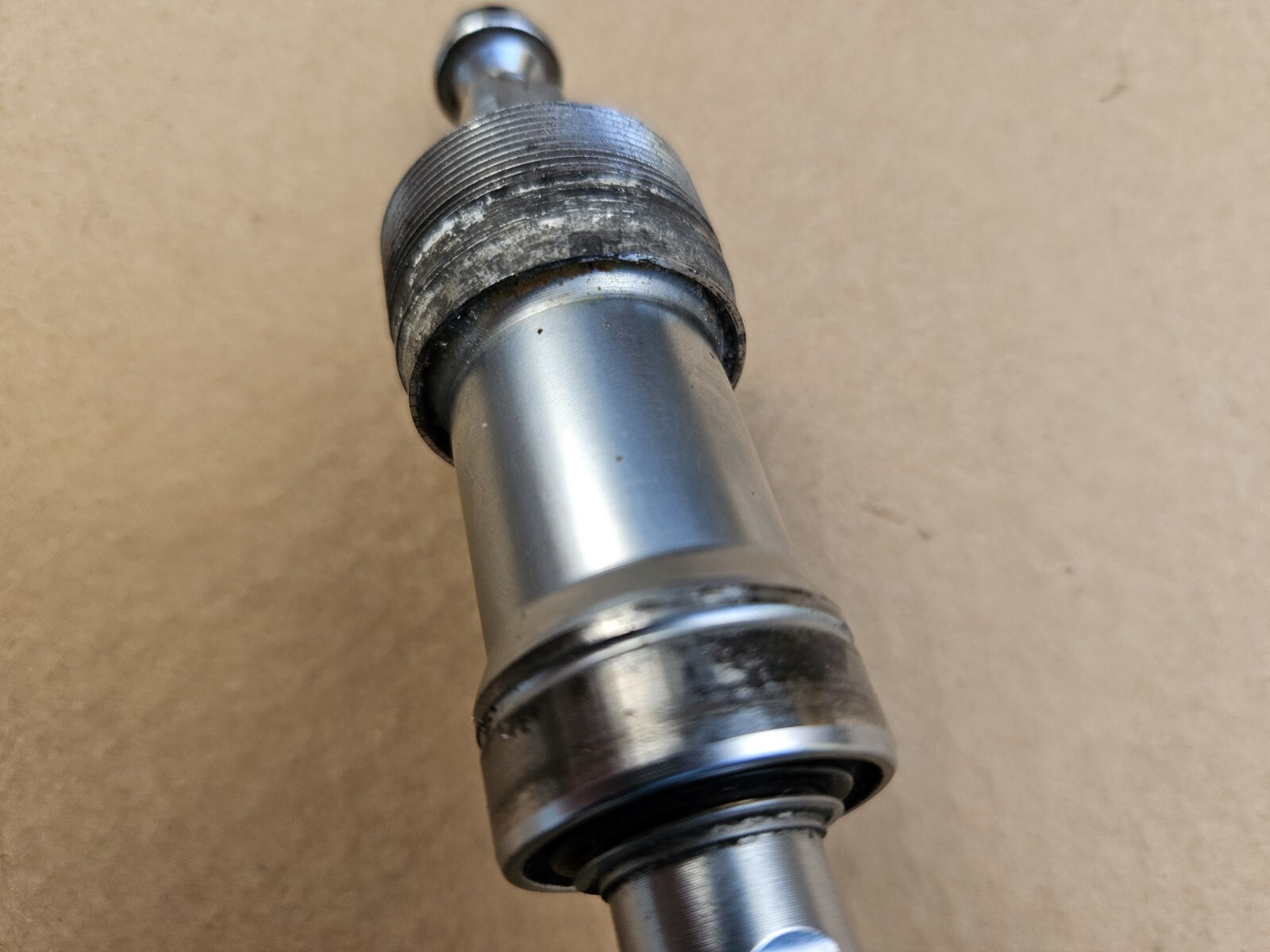 Shimano XTR BB-UN71 68mm Cartridge Bottom Bracket 113mm Spindle English Thread