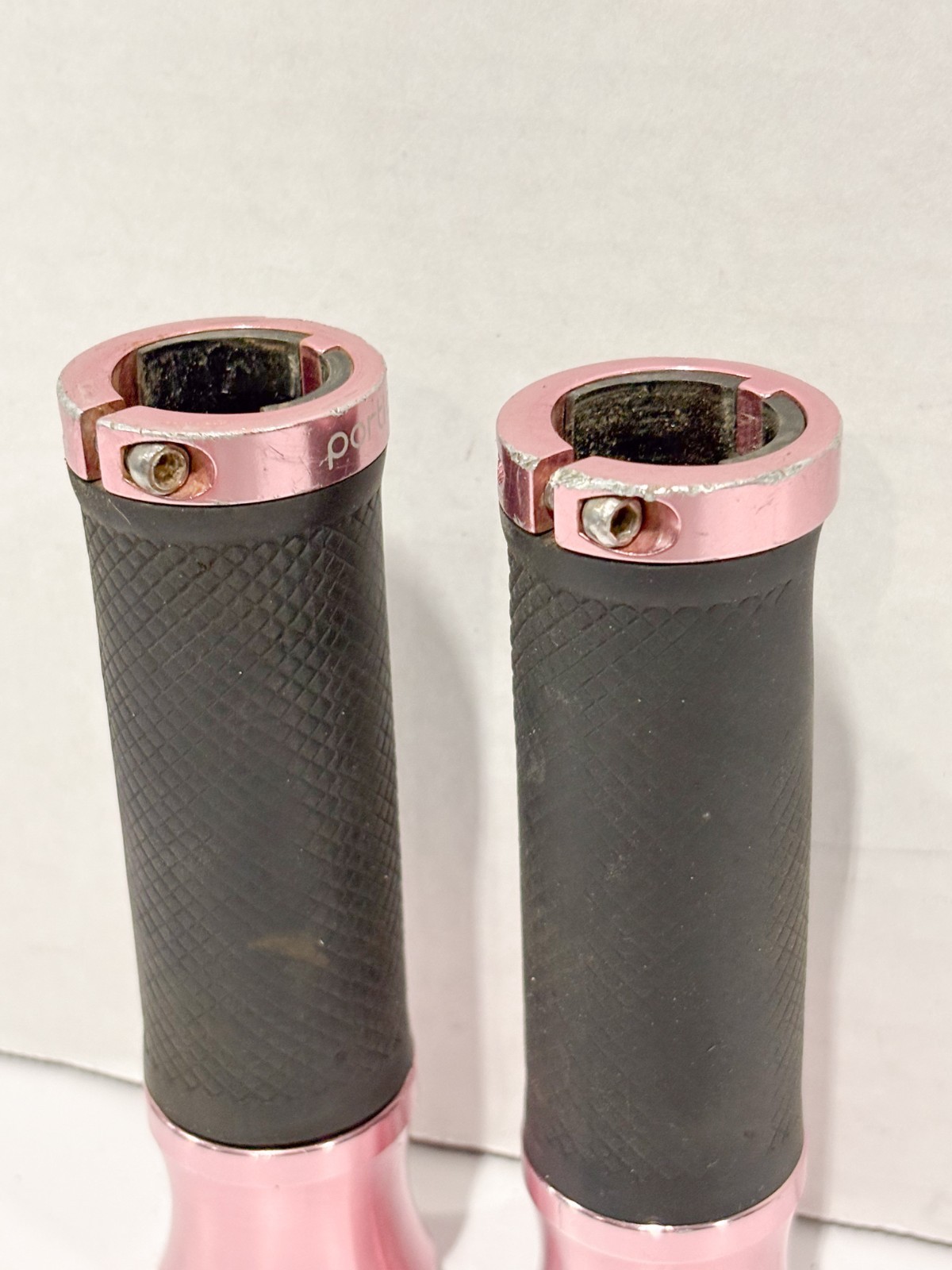 Vintage/Mid 2000’s Pink PORTLAND DESIGN WORKS SPEED METAL GRIPS Lock On MTB
