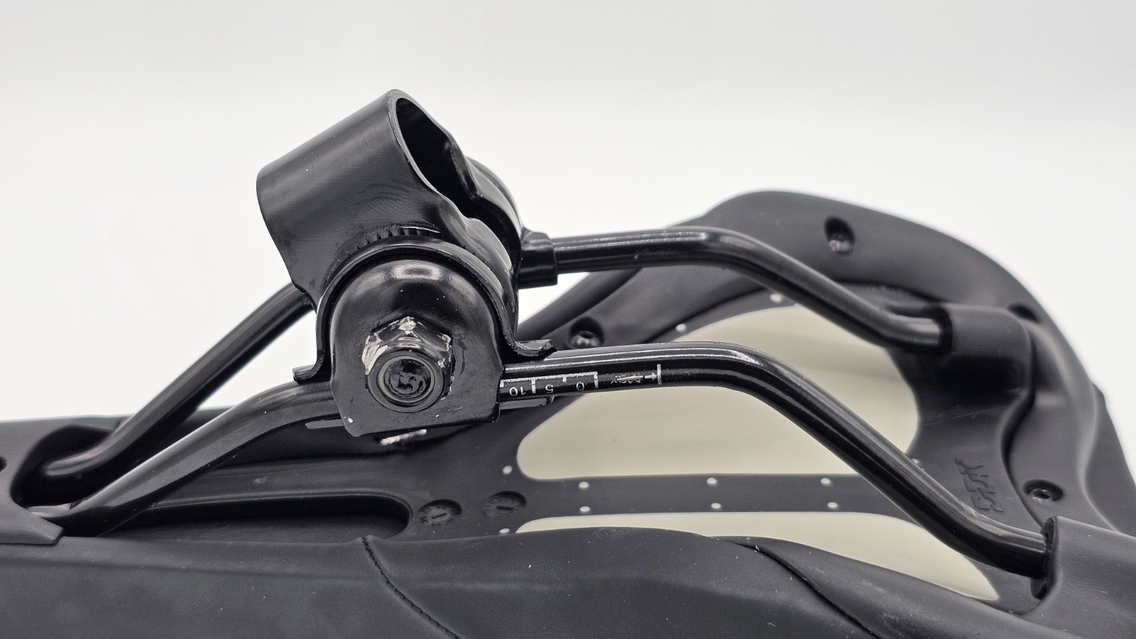 Peloton Comfort Saddle Black Synthetic for Indoor Cycling Bike Unisex Adults