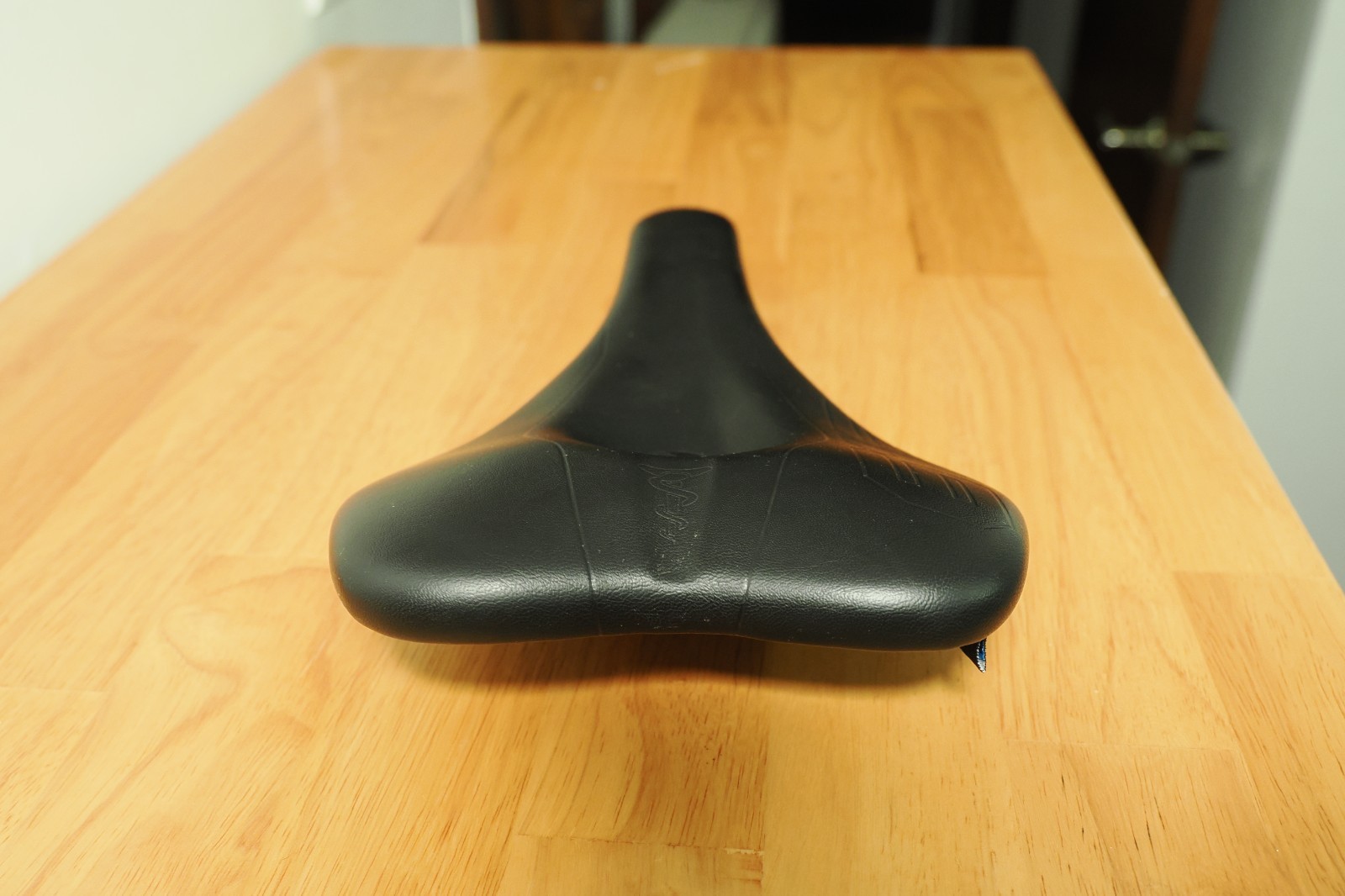 SQlab 612 Ergowave S-Tube Bicycle Saddle, 14cm, Black
