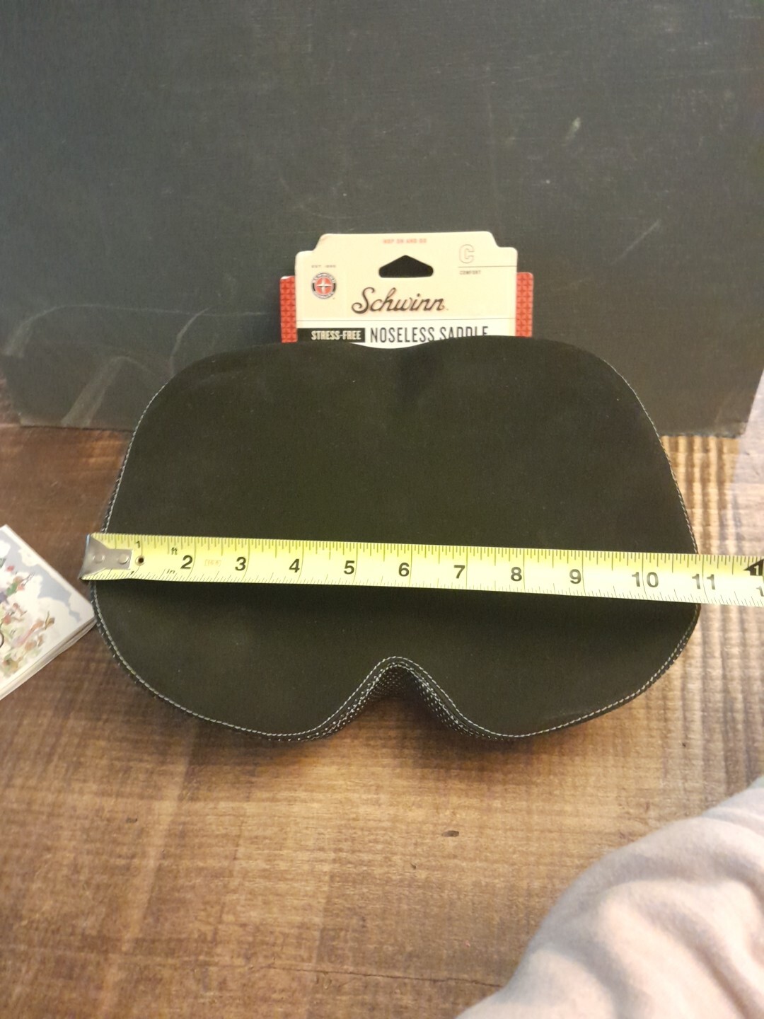 SCHWINN Bicycle Stress Free Noseless Saddle Bike Seat See Description