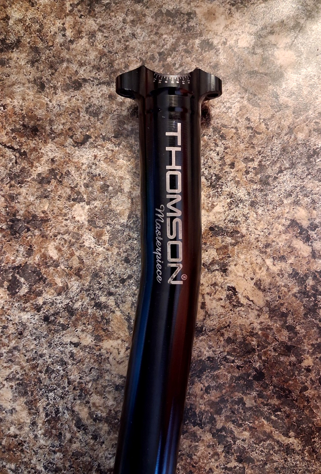 Thomson Masterpiece Layback Seatpost 30.9 x 350mm No Top Clamp / Upper Plate