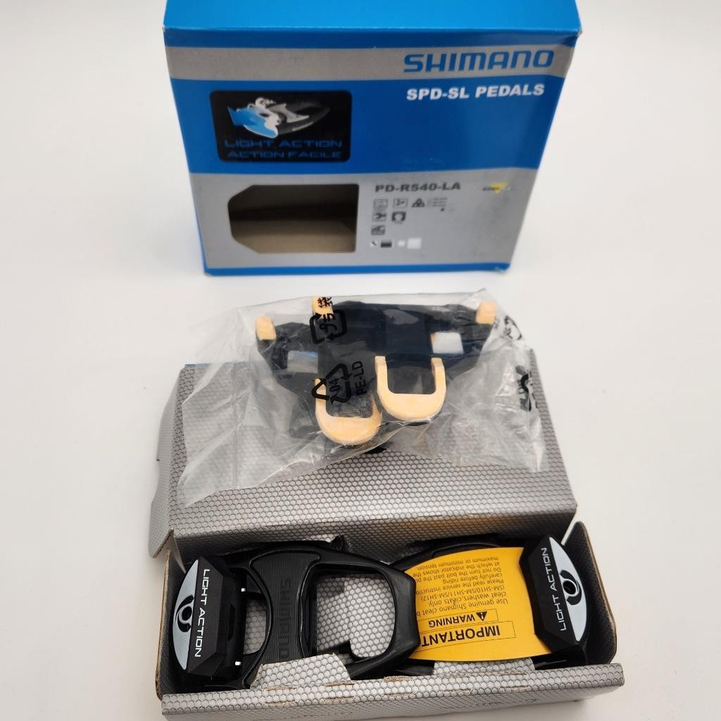 Shimano PD-R540-LA Clipless Road Bike Pedals W/ SM-SH11 Cleats Black OPEN