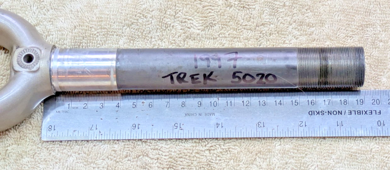 TREK CARBON FIBER Fork 622 700c 1 ” Threaded 26.4 1997 TREK 5020 5000 5200
