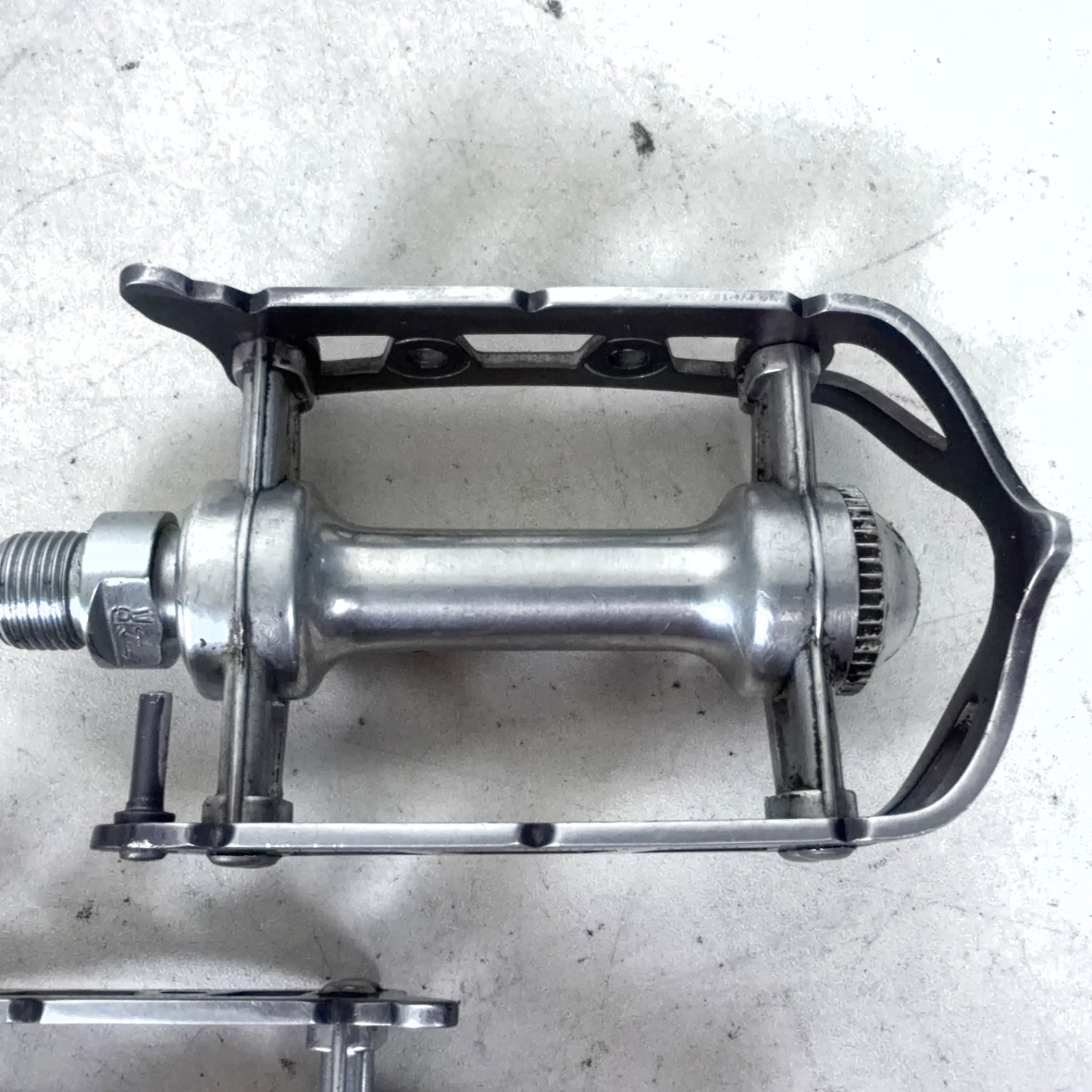 Vintage Mikashima Unique Road Bike Pedals 9/16″ Black/Silver Pair MKS