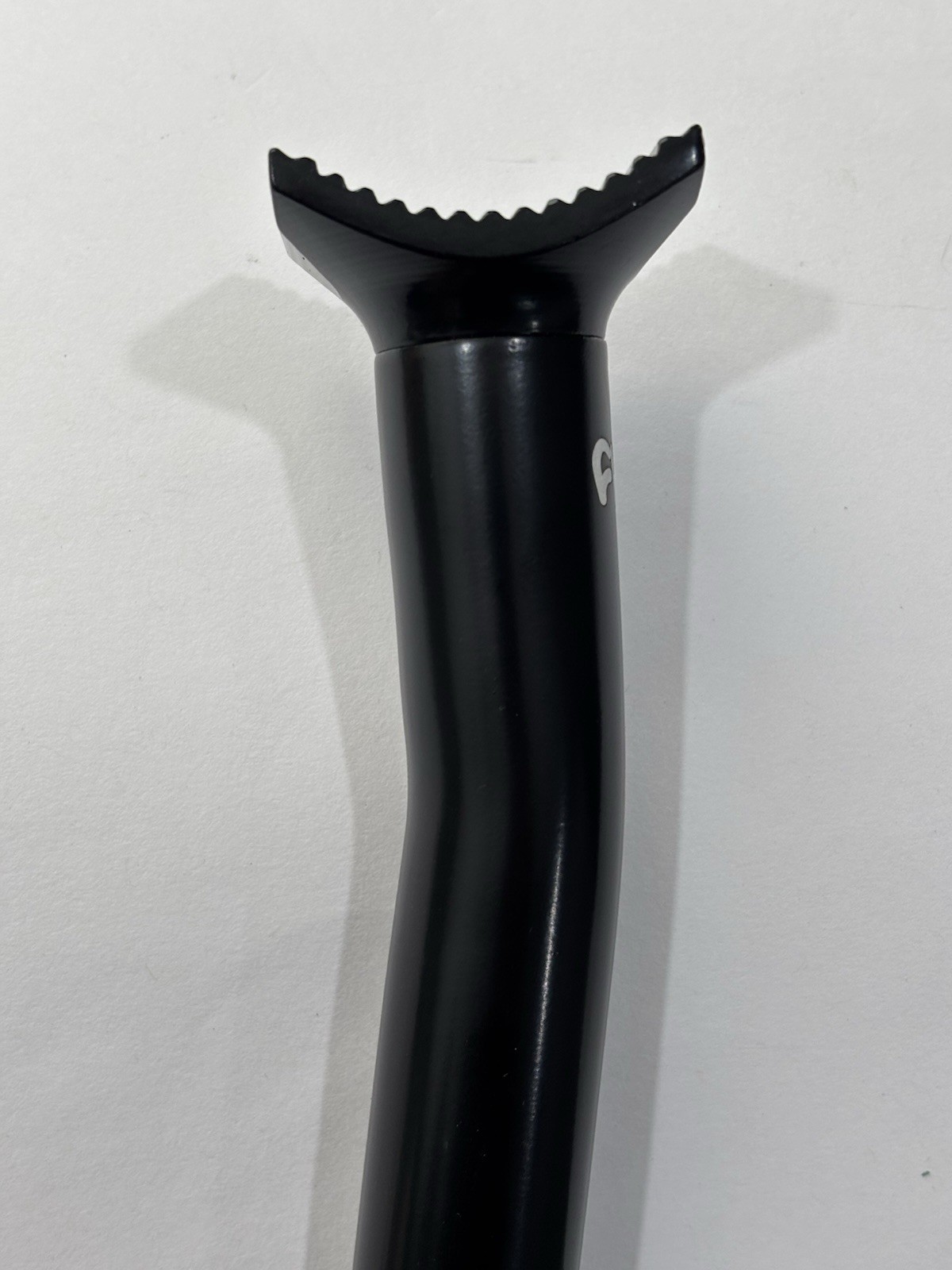 CULT BMX 25.4 MM PIVOTAL COUNTER LAYBACK BICYCLE SEAT POST BLACK 12.5 LONG