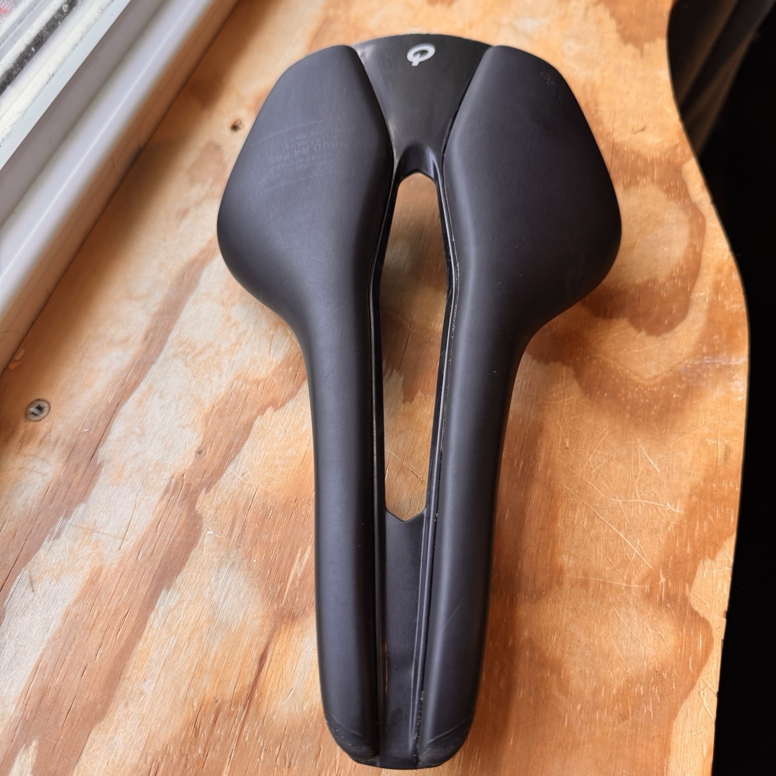 Prologo Nago R4 PAS 147 Tirox Rail Road Saddle , Black – Great Shape!!