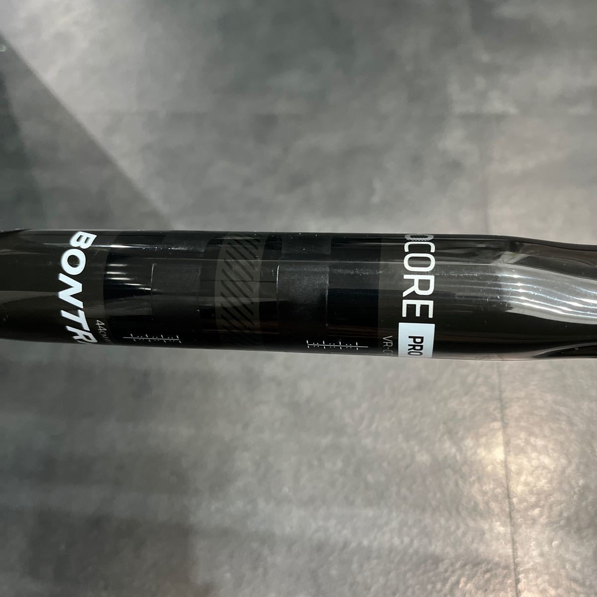 Lightweight 242g List price 55,900 yen BONTRAGER PRO ISO CORE VR-CF 31.8