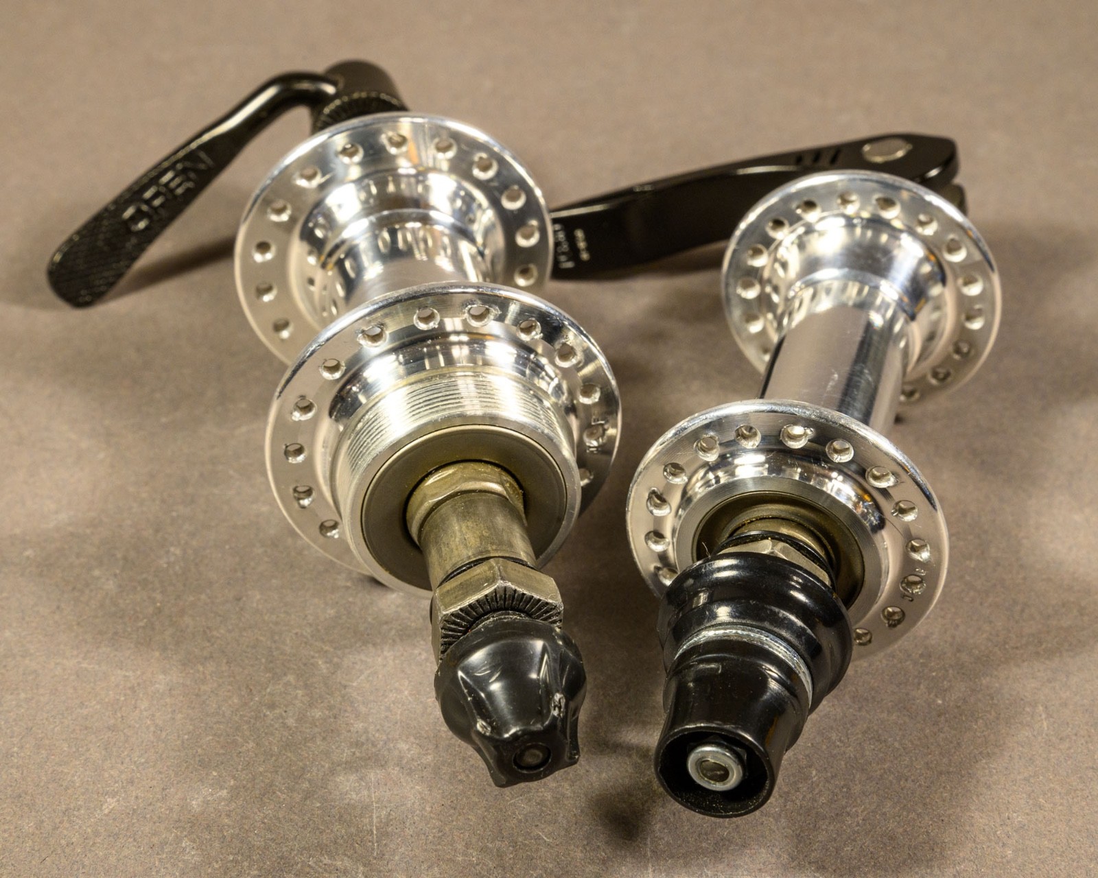 Formula Front & Rear Freewheel Hubs, 135mm, 36 holes, Skewers, Mint Condition