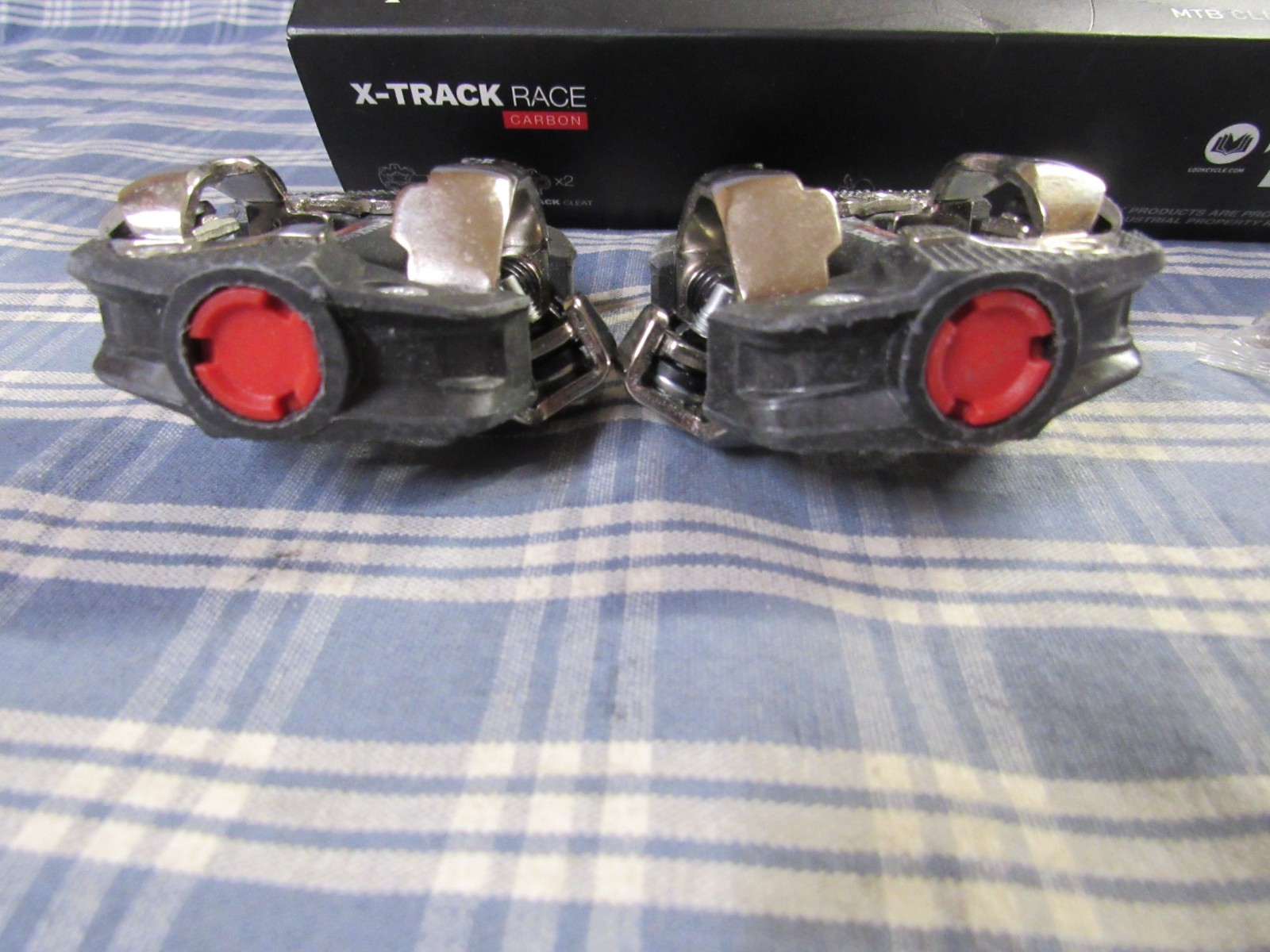 Look Cycle – X-track Race Carbon Pedals (New Distressed Box) FAST FREE SHIPPING.