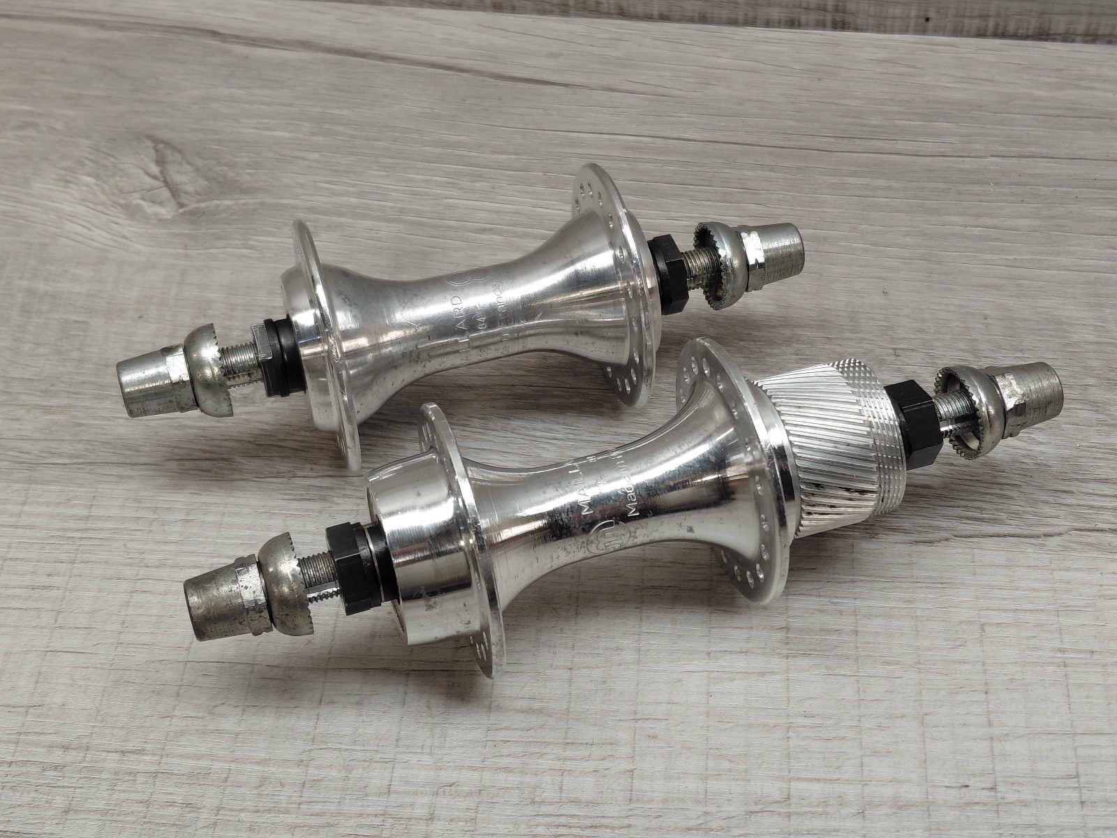 Vintage Maillard Helicomatic “Diabolo” Bolt On Hubset 95/126 mm Nutted – RARE