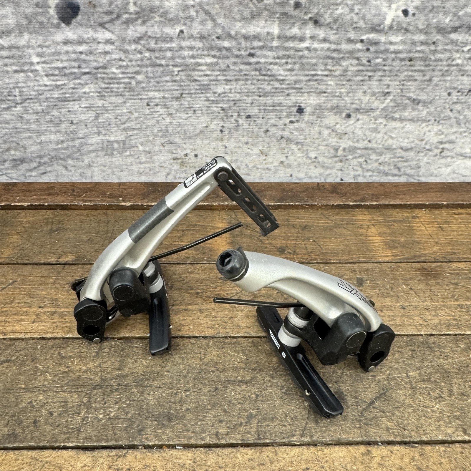 Vintage Shimano Deore XT BR-M750 NOS V-Brake Caliper Rear Silver 90s MTB Japan