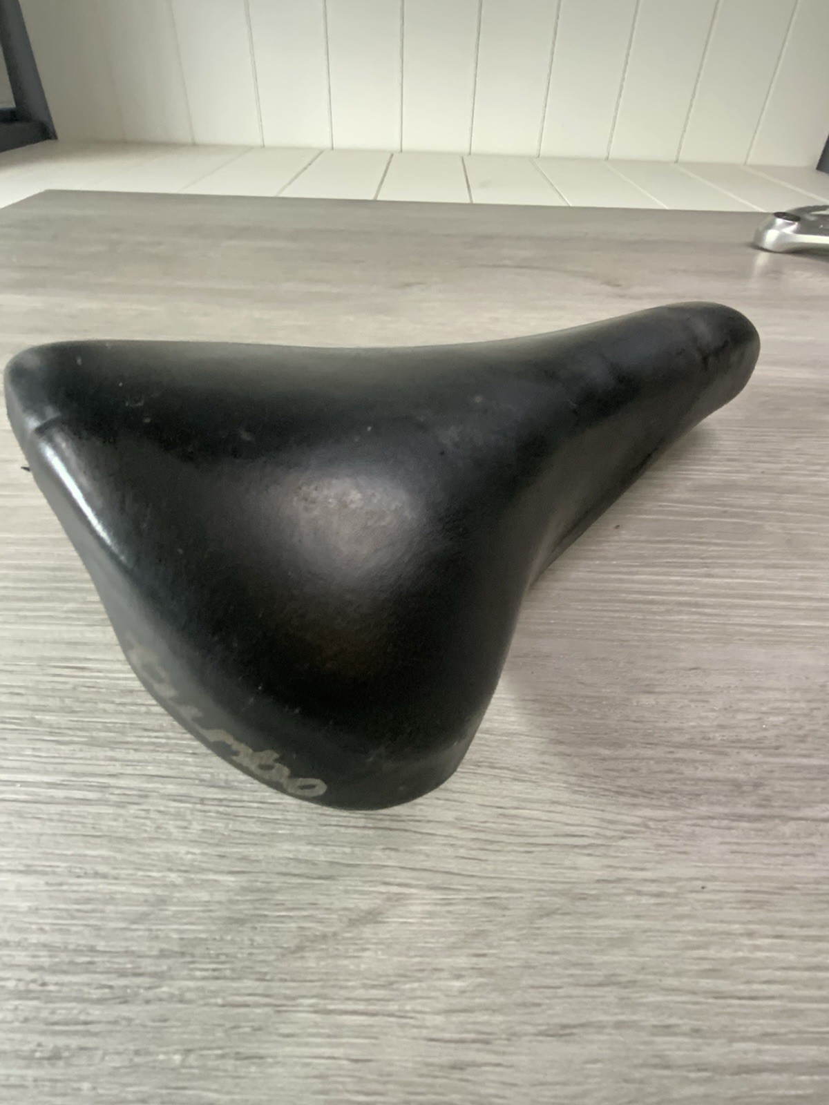 SELLE ITALIA TURBO SADDLE BLACK PERFORATED 138 MM X 270 MM 356 GRAMS
