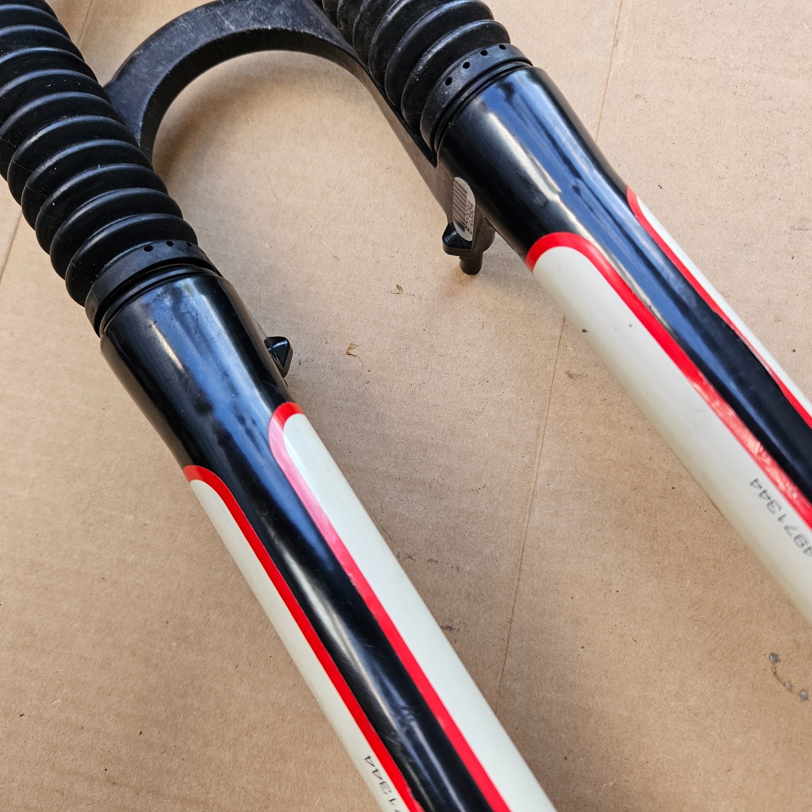 Vintage 90s Rock Shox 26″ Indy XC Speed Spring Suspension Fork 1-1/8″ Threadless