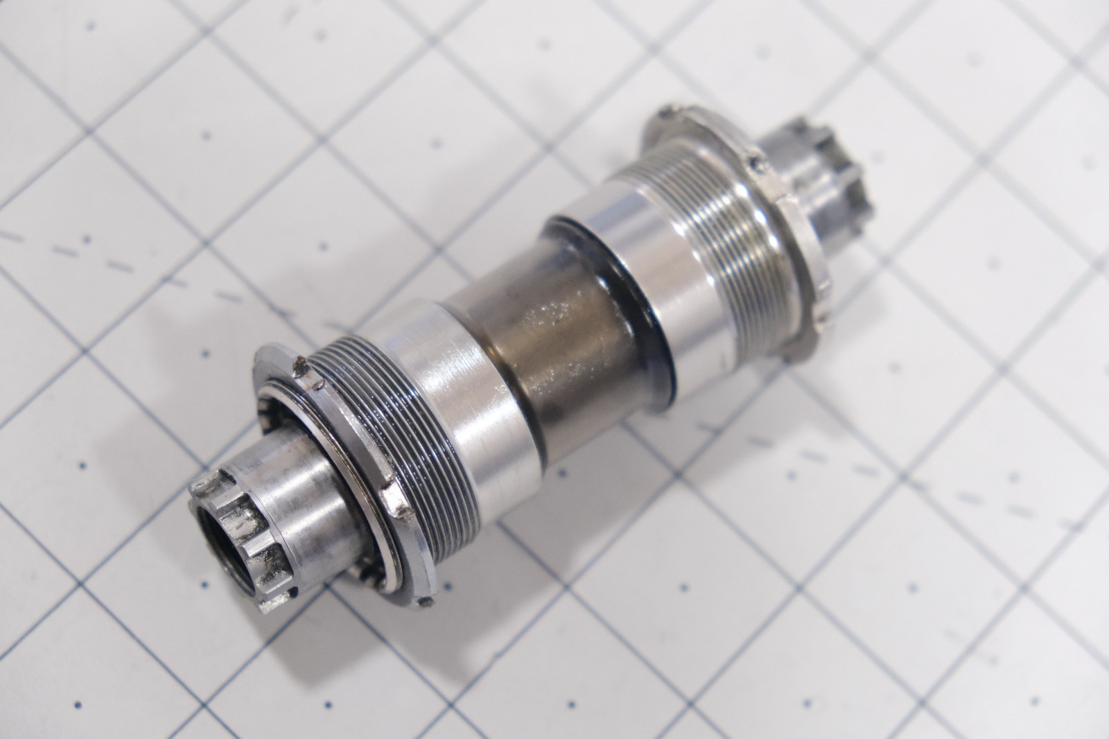 Shimano Dura Ace BB-7700 Road Bike Bottom Bracket Octalink 68×109.5mm
