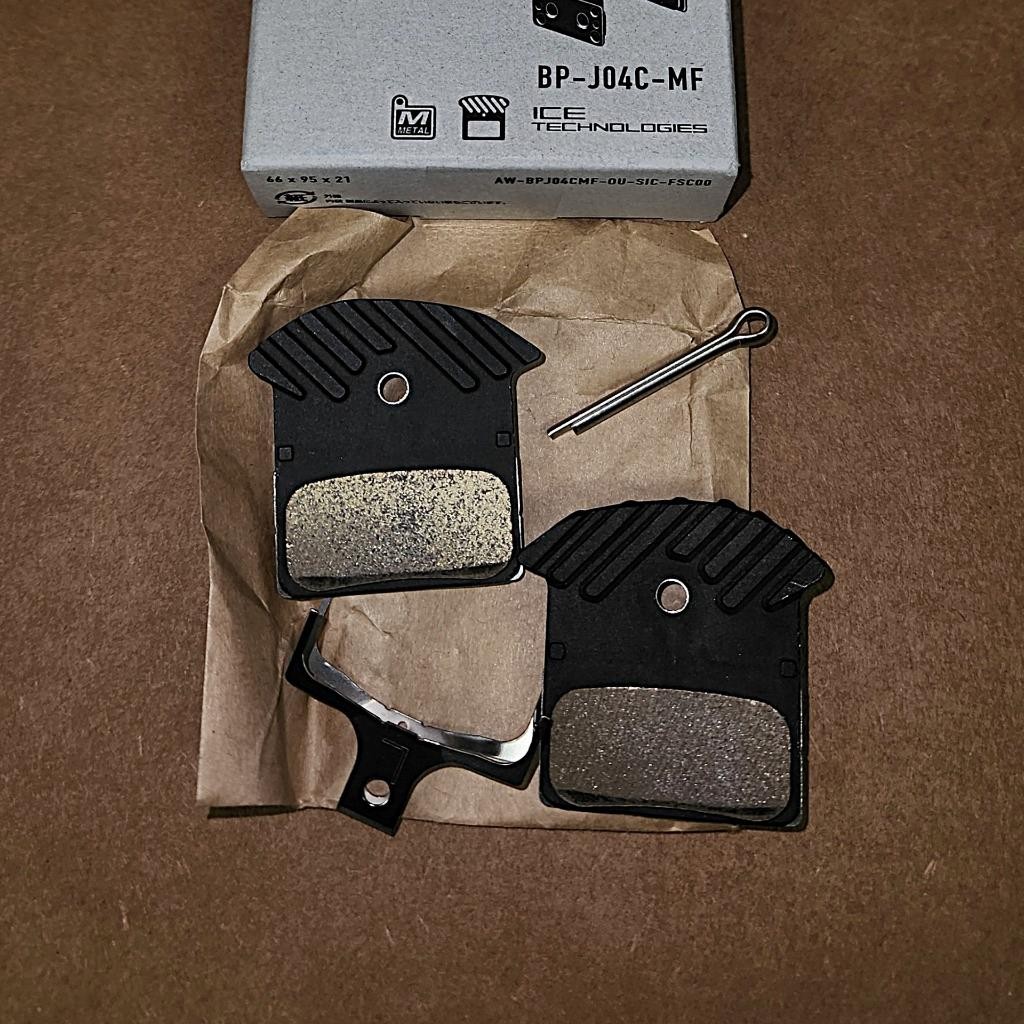 Shimano J04C-MF Bicycle Disc Brake Pads and Spring – Metal Compound OPEN PACKAGE