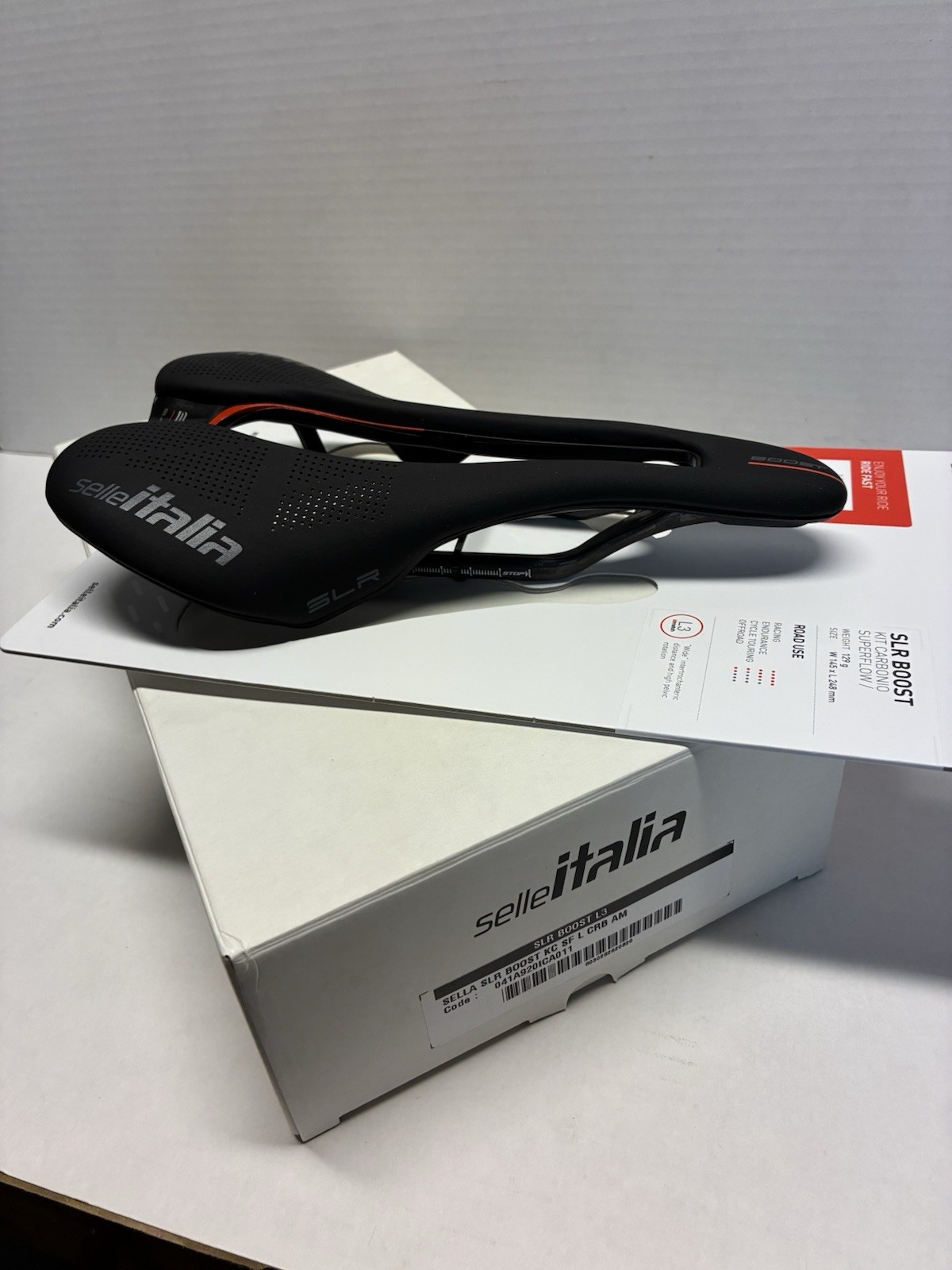NEW Selle Italia SLR Boost Kit Carbonio Superflow Saddle L3 Carbon Rail 129 Gram