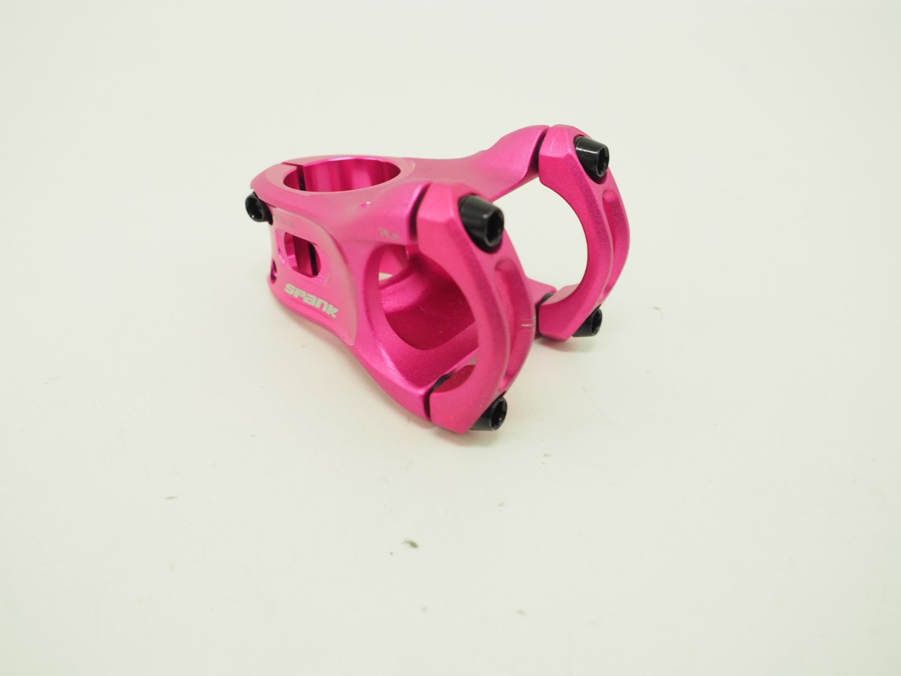 Spank Split 43 Mountain Bike Stem Pink 31.8mm x 43mm x 1-1/8″