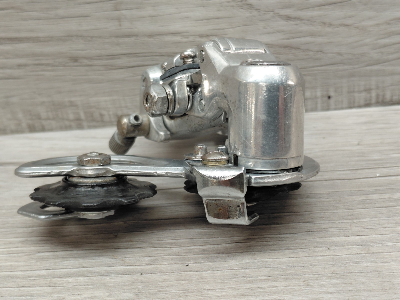 Vintage 1970’s Shimano RD-A105 Golden Arrow Rear Derailleur Silver – Japan