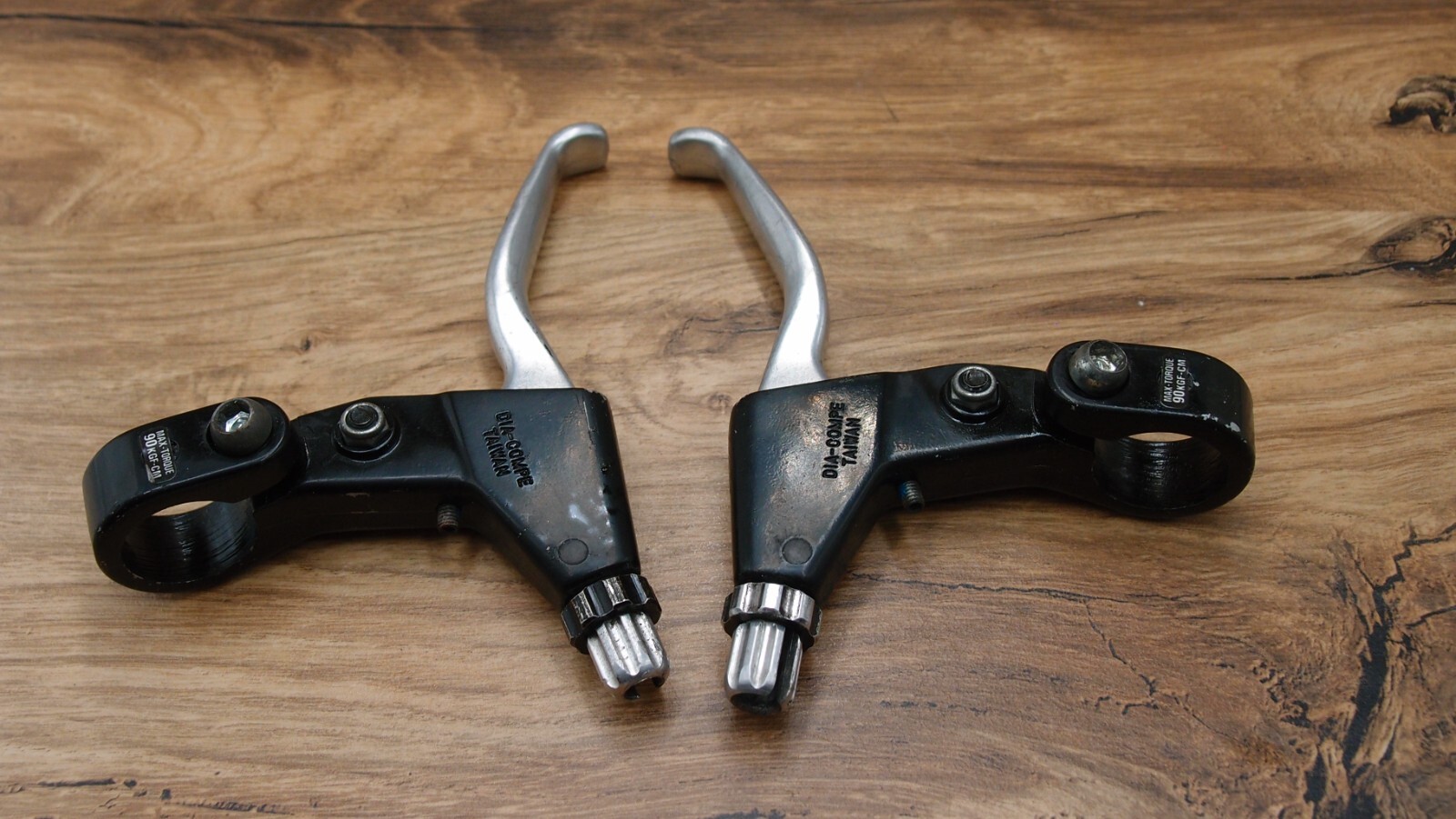 1990’s MTB brake levers Dia Compe DP7 made in Taiwan