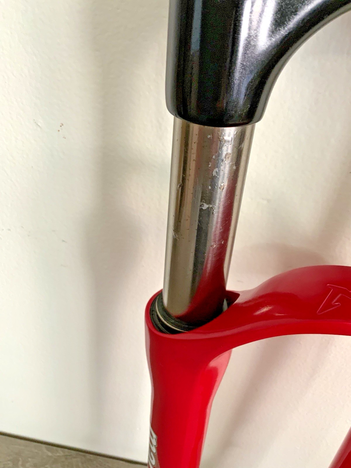 MARZOCCHI SUPERLEGGERA CORSA CARBON FRONT SUSPENSION 29’ER TAPERED 1.6 KGS