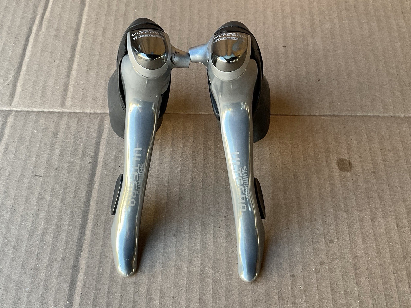 Shimano Ultegra 6500 ST-6500 Shifters Set Right And Left Nice 9 Sp Nice