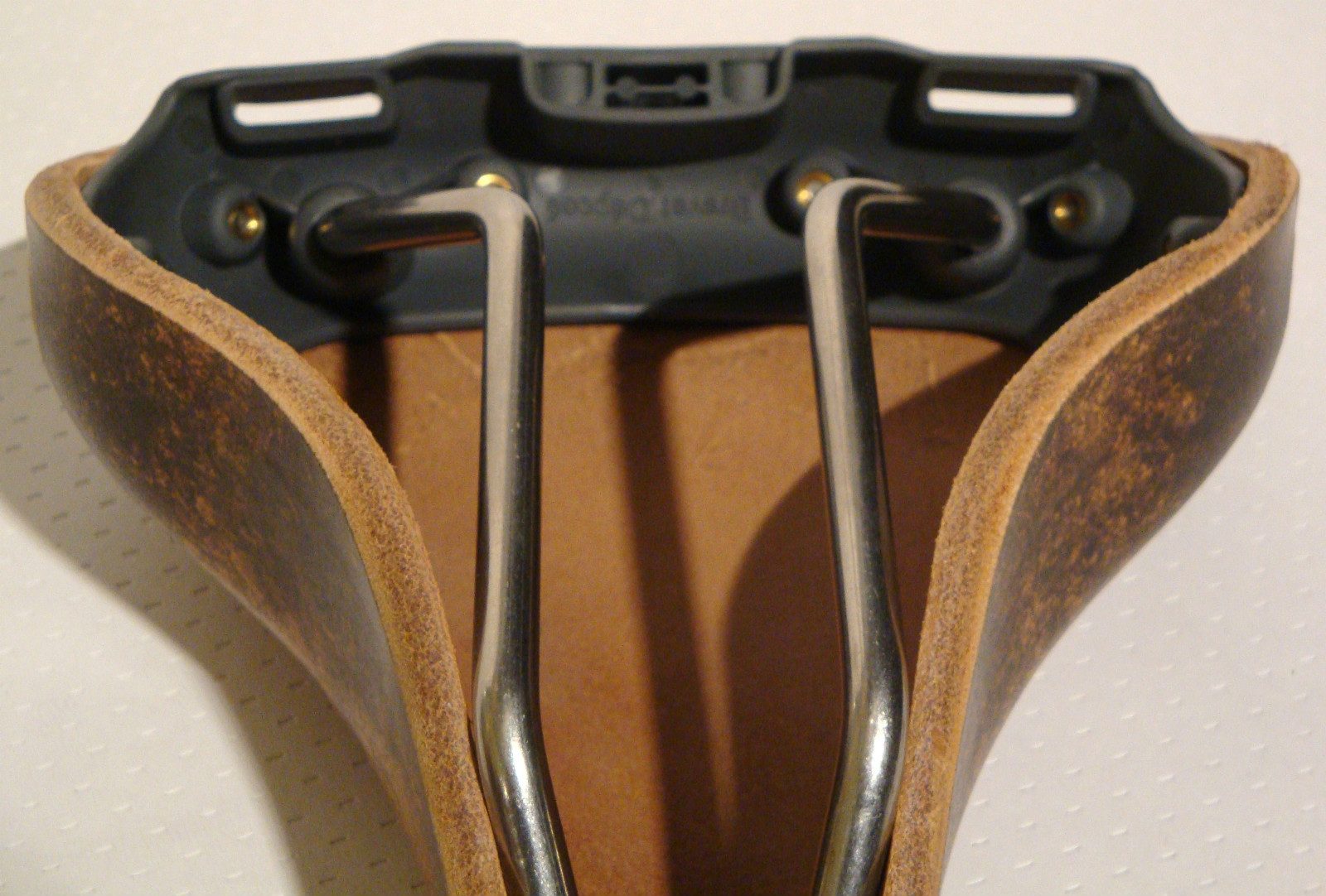 NEW GILLES BERTHOUD SADDLE SEAT MARIE BLANQUE CORK MADE IN FRANCE IDEALE BROOKS