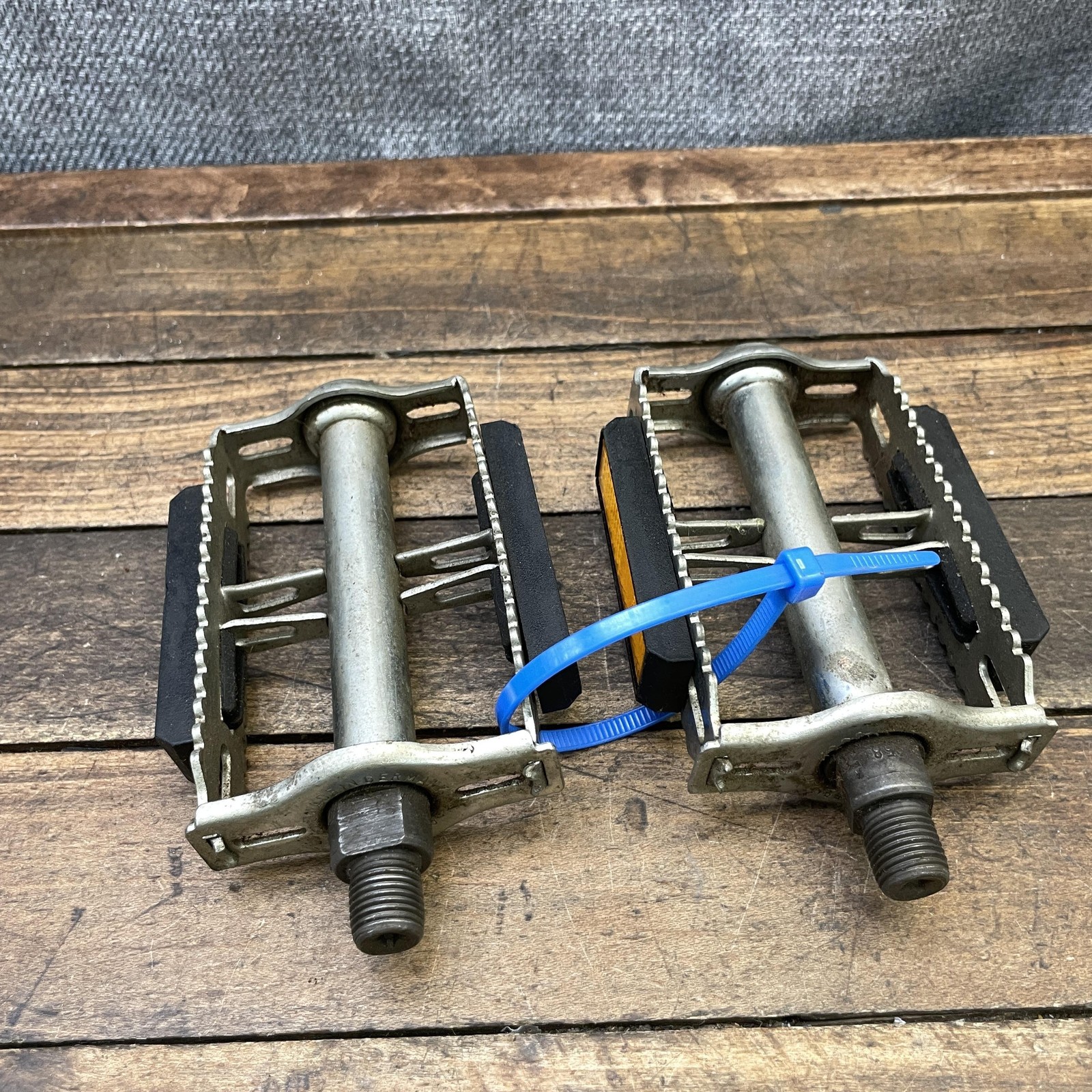 Vintage Schwinn Approved Rat Trap Pedals 1/2 Reflector Germany BMX Klunker