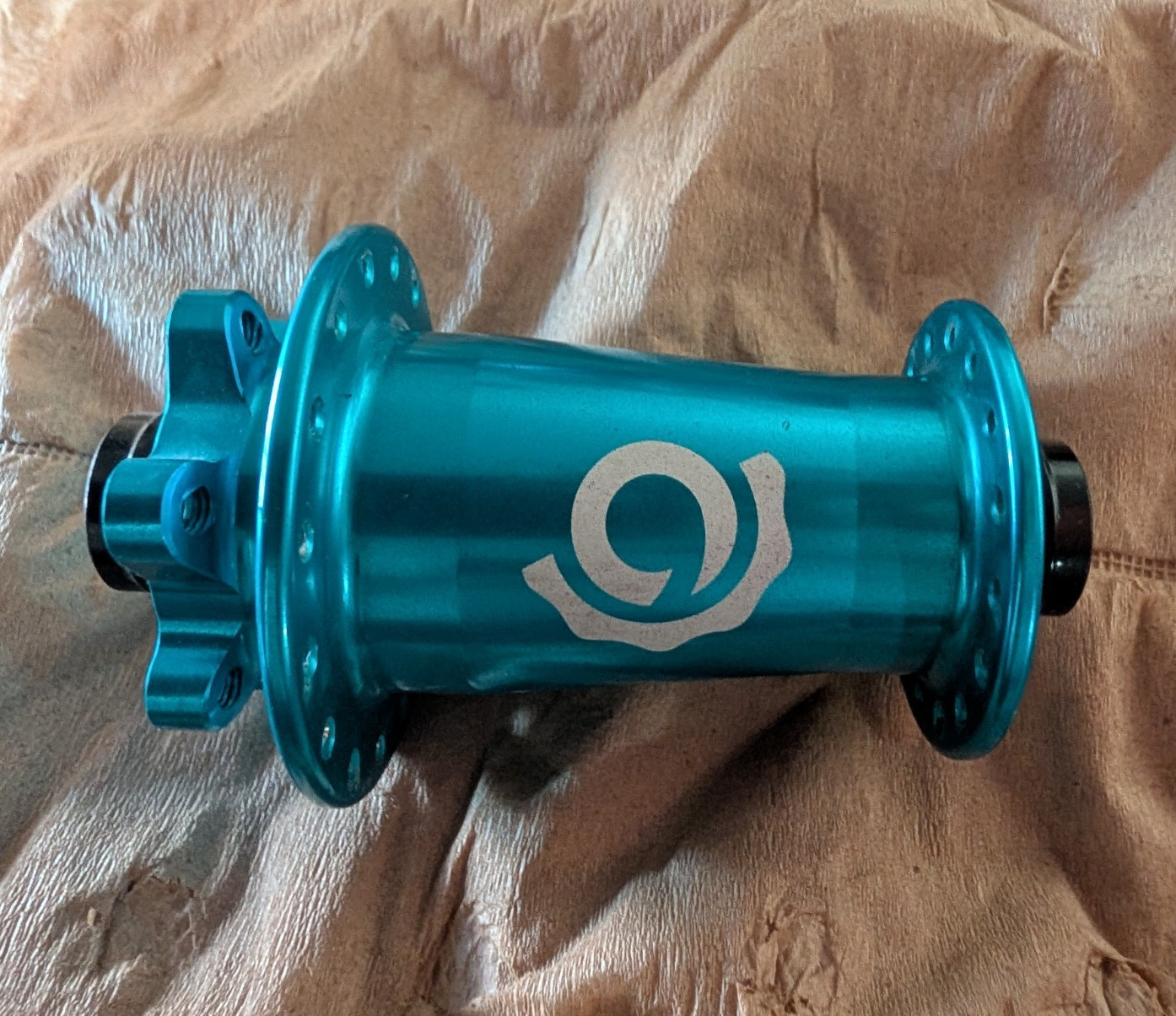 Industry Nine Hydra Classic 15 X 110 Boost, 6-Bolt Disc 32 H Front Hub: Turquois