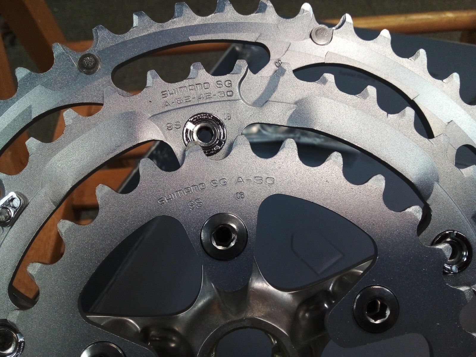 Shimano Ultegra model FC6503 front chainwheel set.