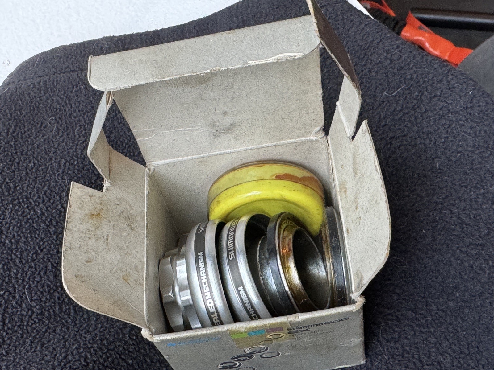 NIB NOS Vintage Shimano 600EX 1″ threaded headset HP-6207