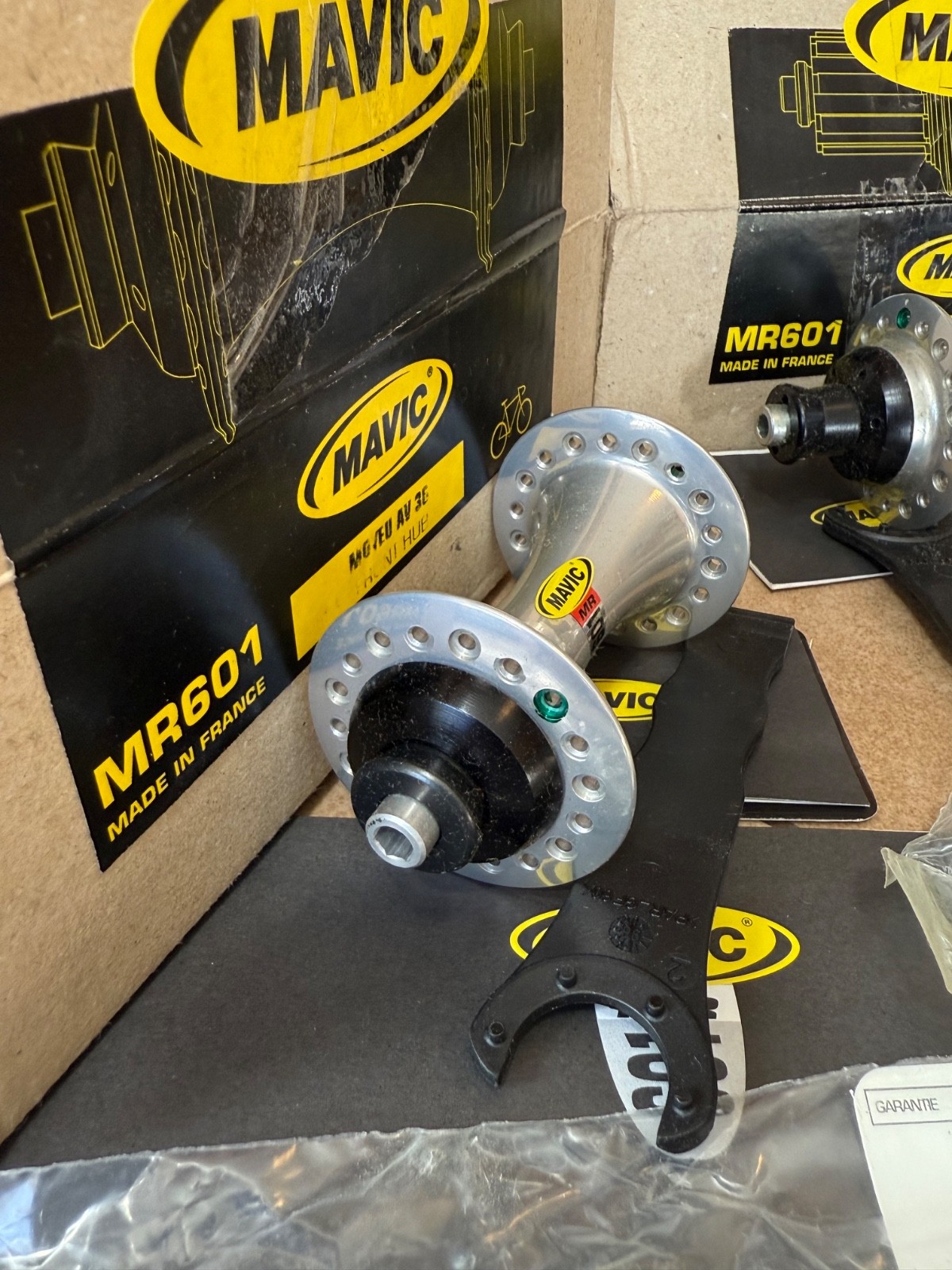 MAVIC MR 601 36H Front / Rear Hubset Moyeu AV & AR HG w QR Skewer NOS NEW in box