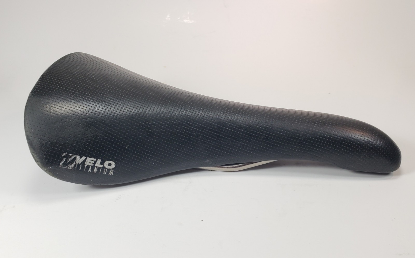 Velo-Jet VL-190 Titanium Rail Bicycle Seat Saddle 235g Narrow Light 138x265mm
