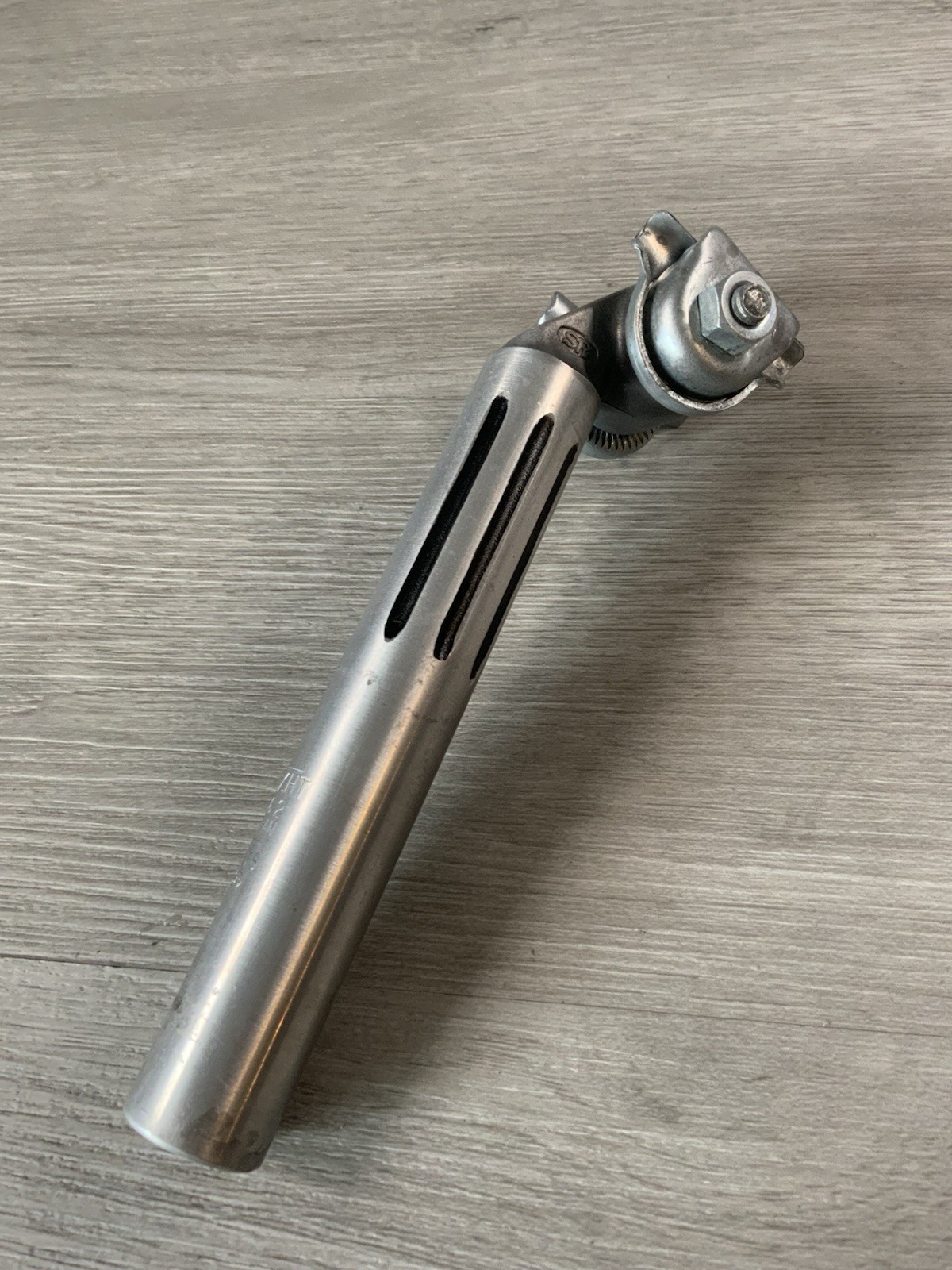 SR M-78 FORGED SEAT POST 26.2 MM 195 MM TOTAL LENGTH 310 GRAMS