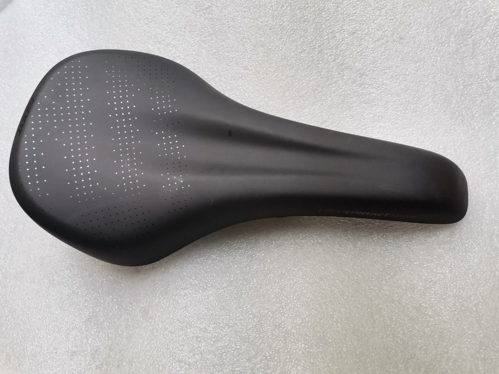 NEW GIANT ERGO CONTACT TRAIL SEAT SADDLE MTB CITY TOURING 147MMX271MM