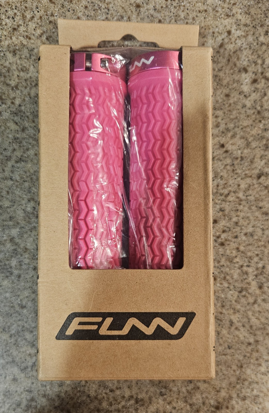 FUNN Mountain Bike Handlebar Grips Pink New in Box