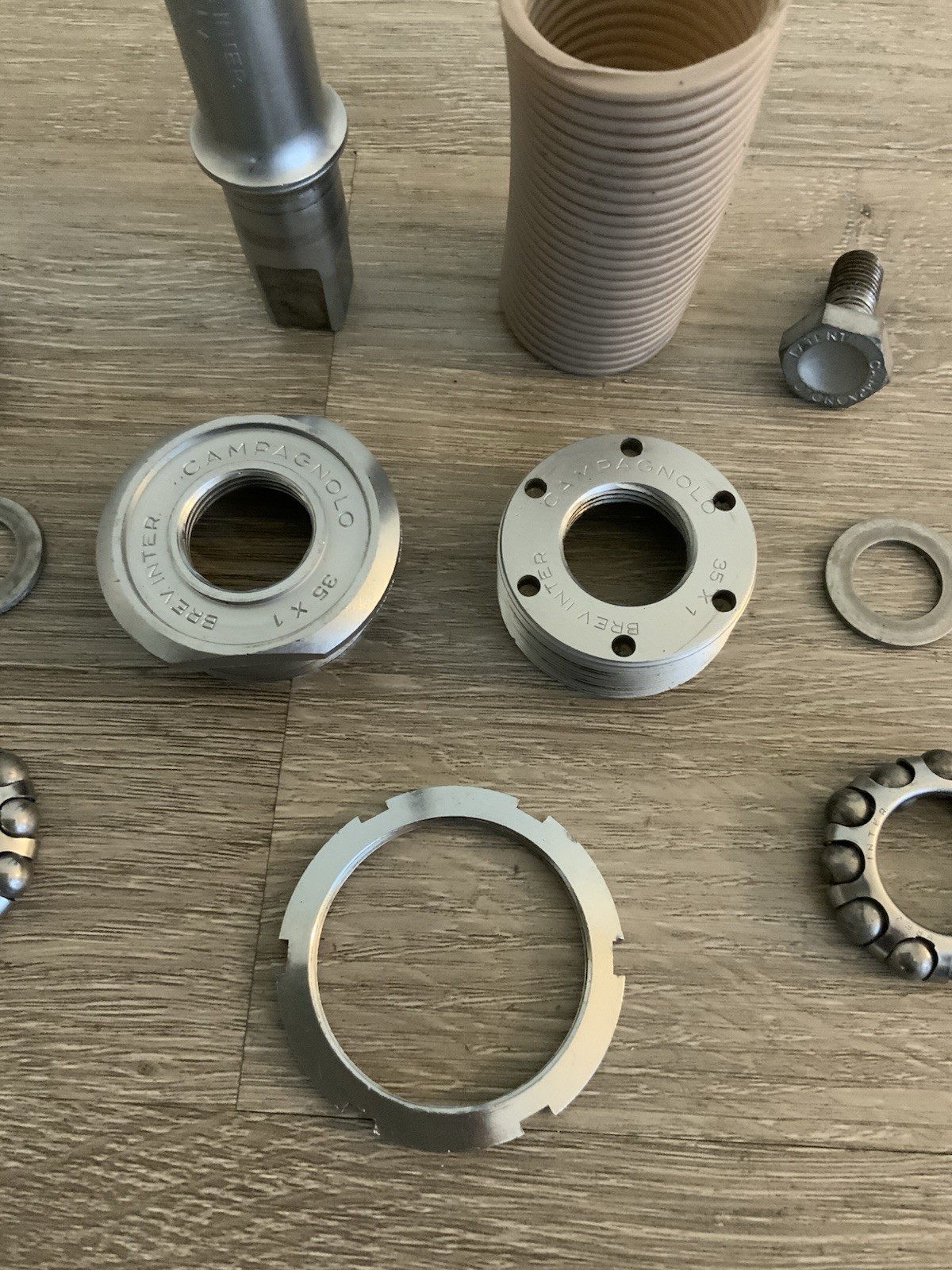 CAMPAGNOLO RECORD BOTTOM BRACKET 68-114 MM SPINDLE FRENCH THREADED