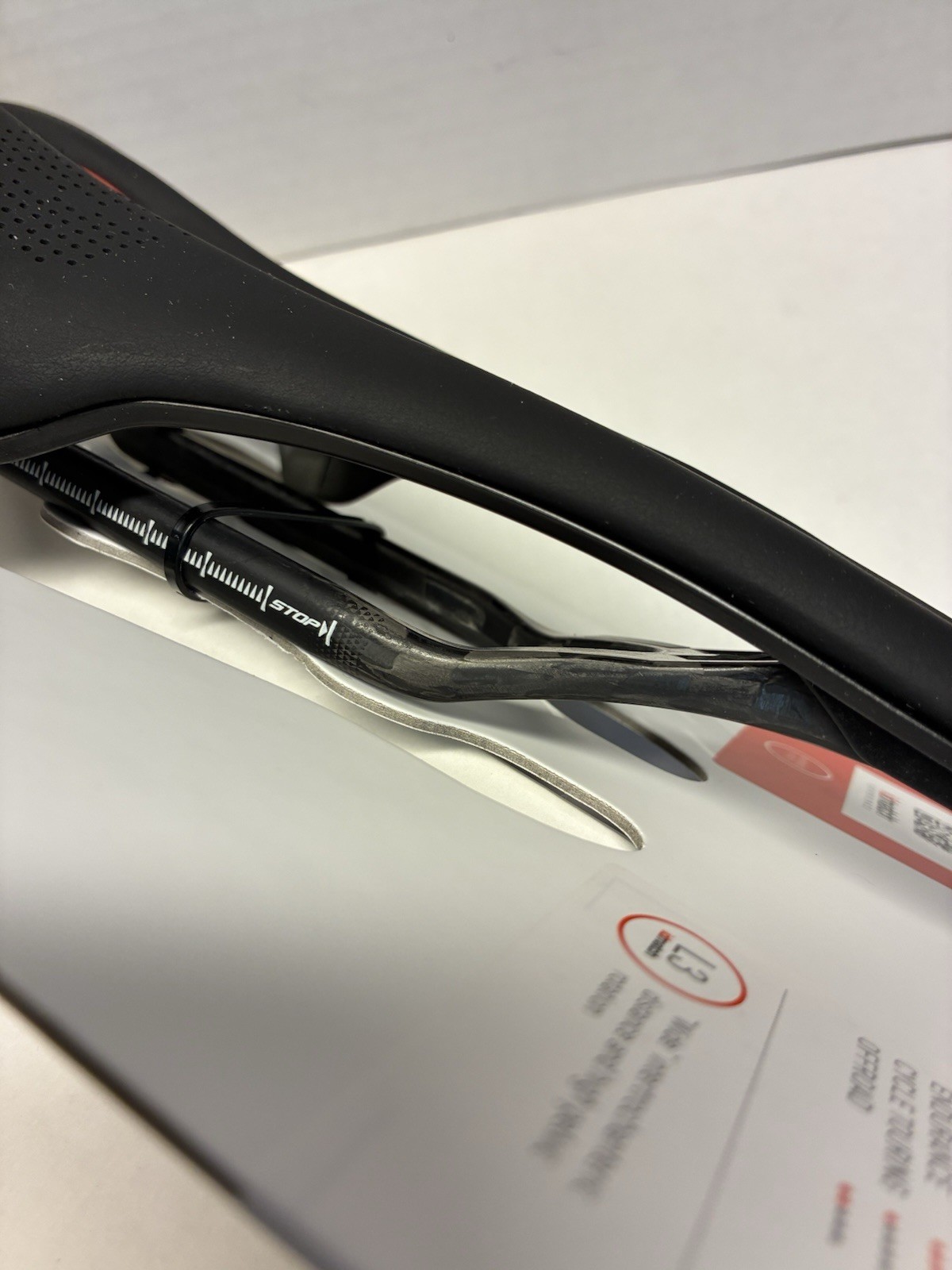 NEW Selle Italia SLR Boost Kit Carbonio Superflow Saddle L3 Carbon Rail 129 Gram