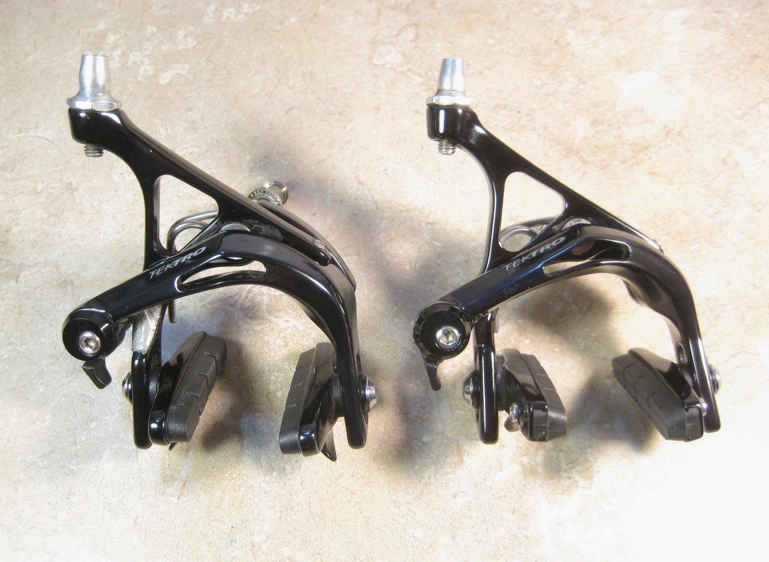 Tektro R741 Dual Pivot Rim Caliper Brakes Front and Rear Black Sidepull