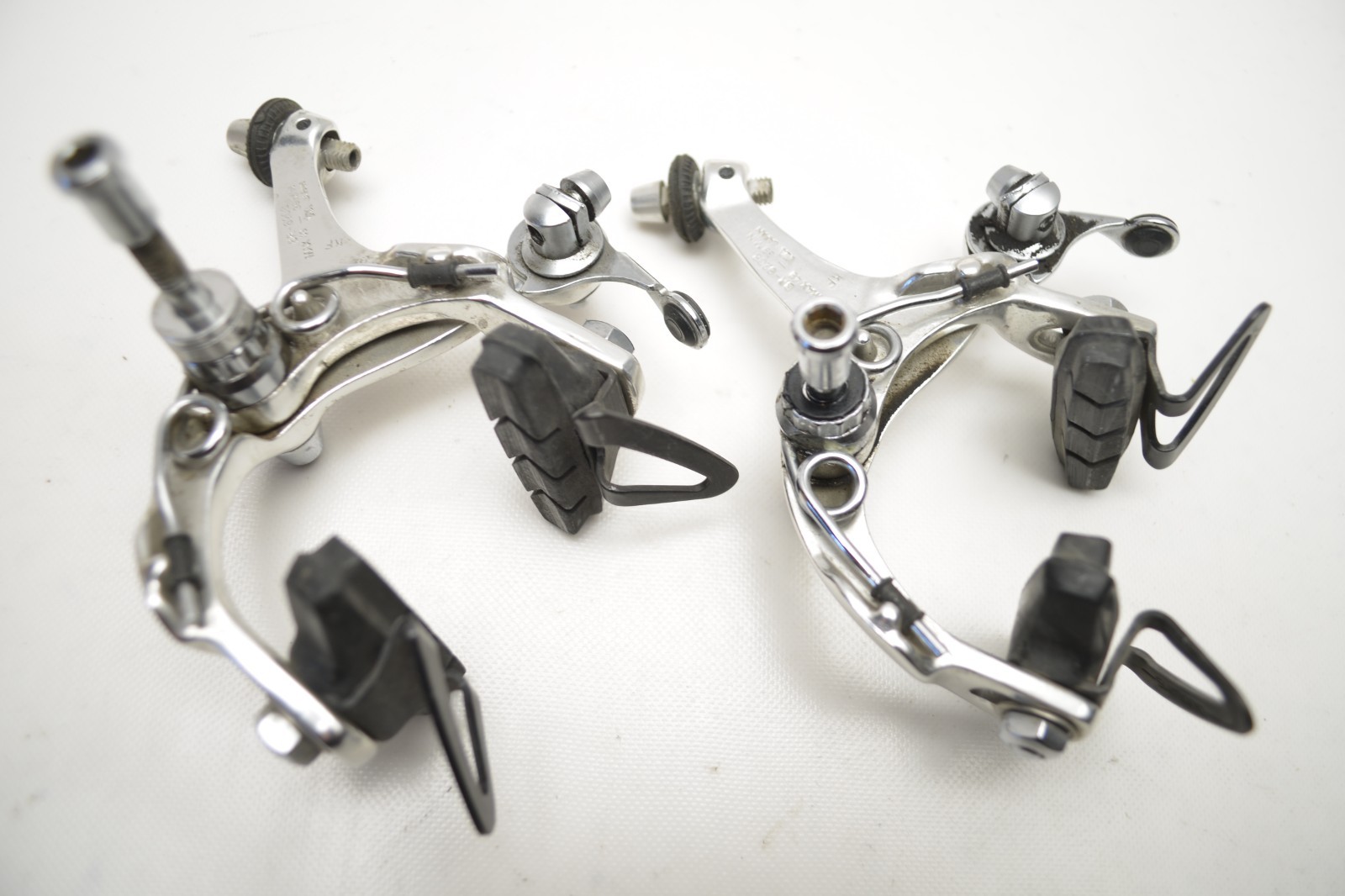 SHIMANO 600EX BR-6208 BICYCLE QR RECESSED SIDEPULL BRAKE SET 52 MM CENTER