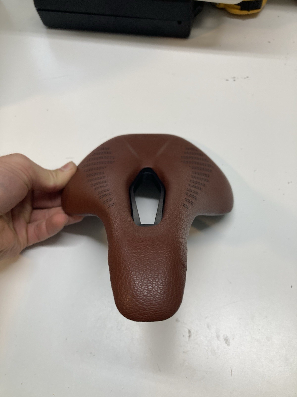 Brown leather saddle 160mm x 250mm road gravel mountain bike seat power short