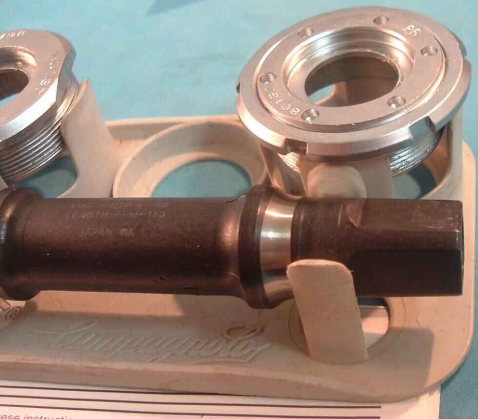 Shimano 600 Ultegra 68x 113MM BB-6400 Road Bottom Bracket-NEW/NOS English- NIB++