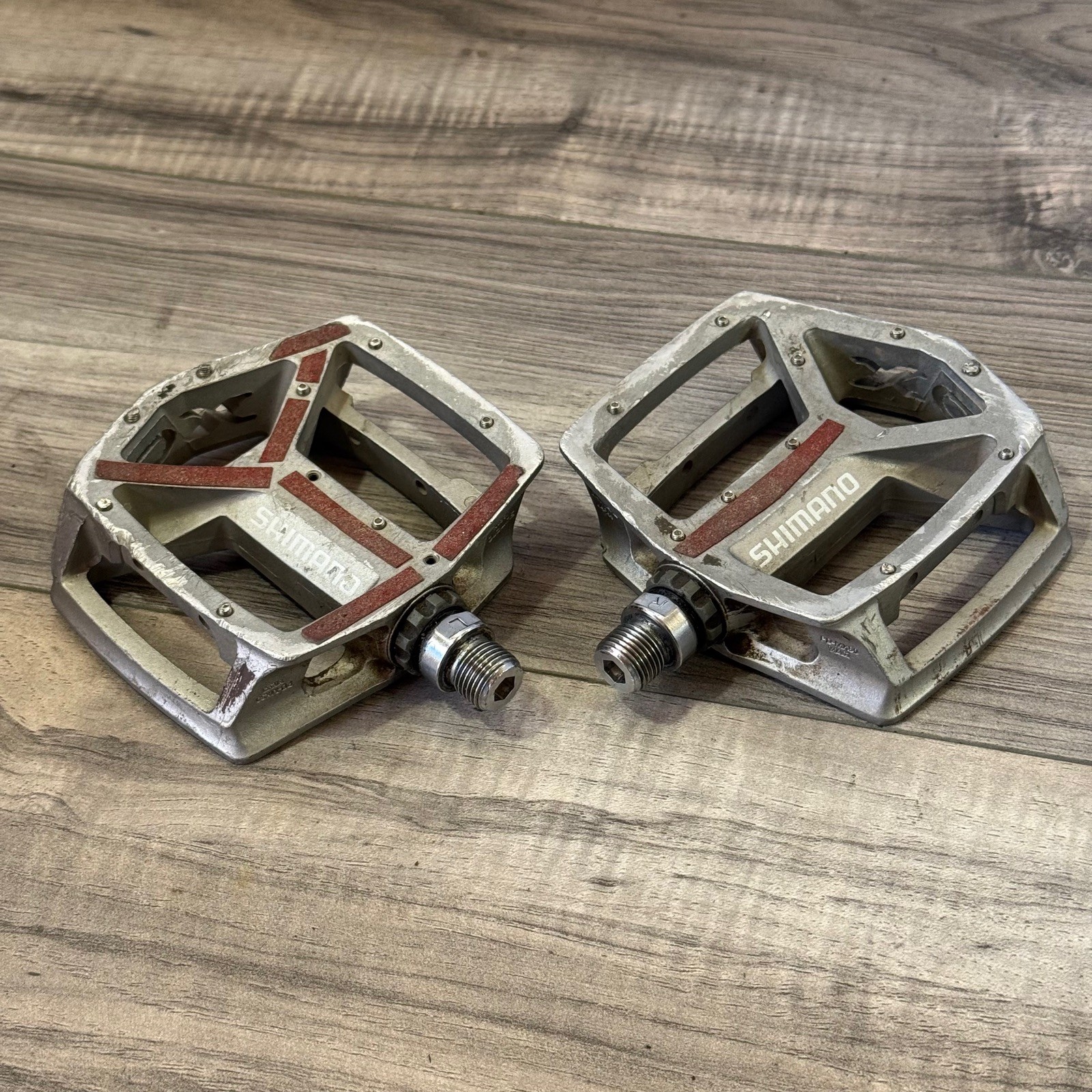 Shimano DX PD-MX30 Platform Pedals Gray 9/16